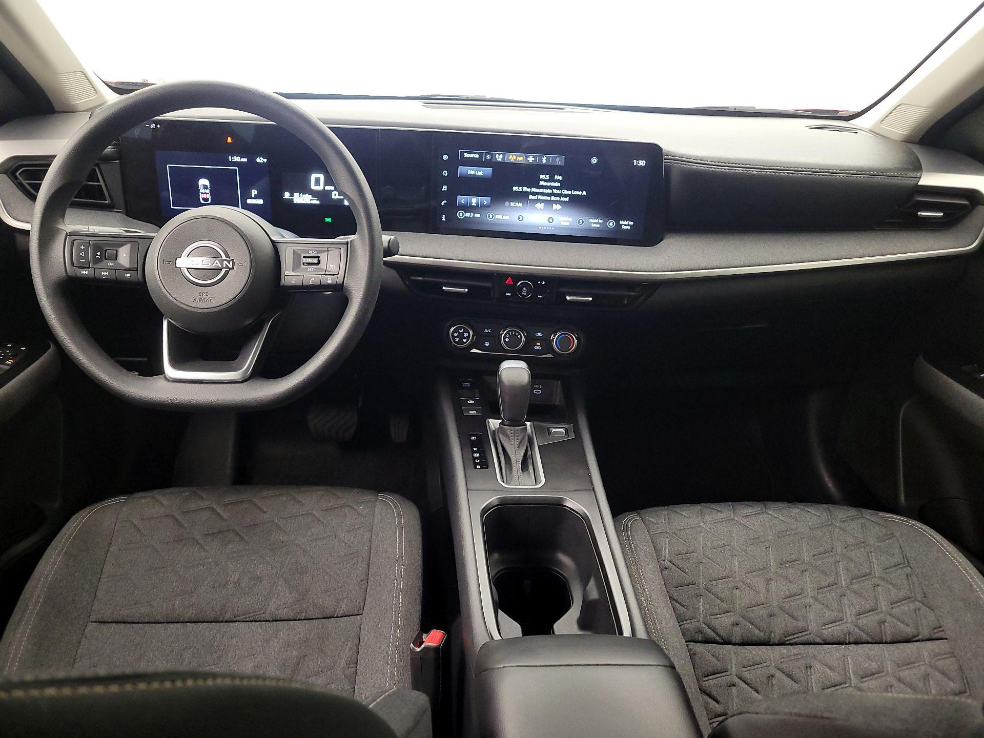 Thumbnail: 2025 Nissan Kicks - 9