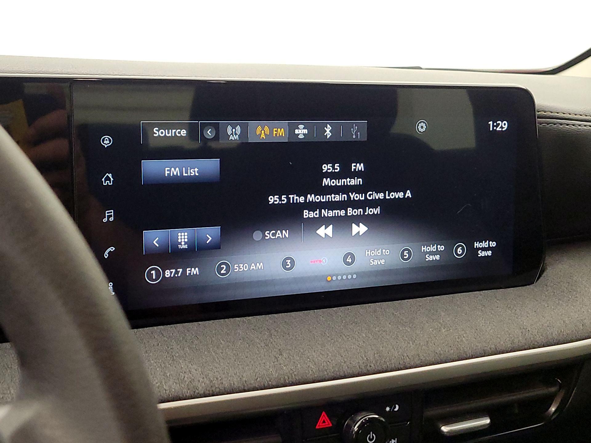 Thumbnail: 2025 Nissan Kicks - 15