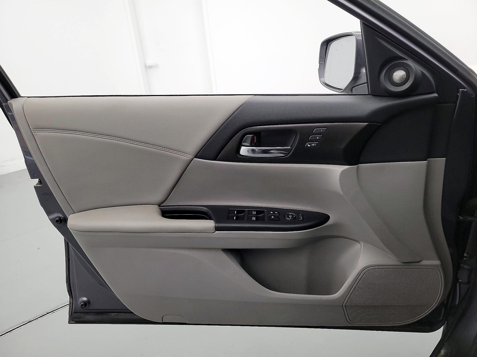 Thumbnail: 2014 Honda Accord - 12