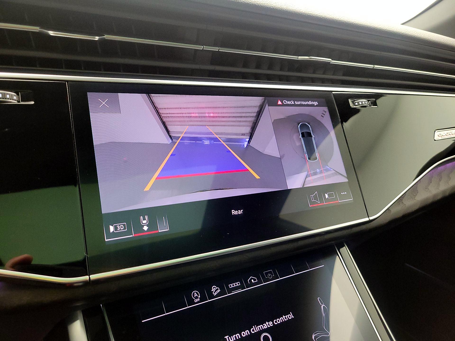 Thumbnail: 2021 Audi Q8 - 15