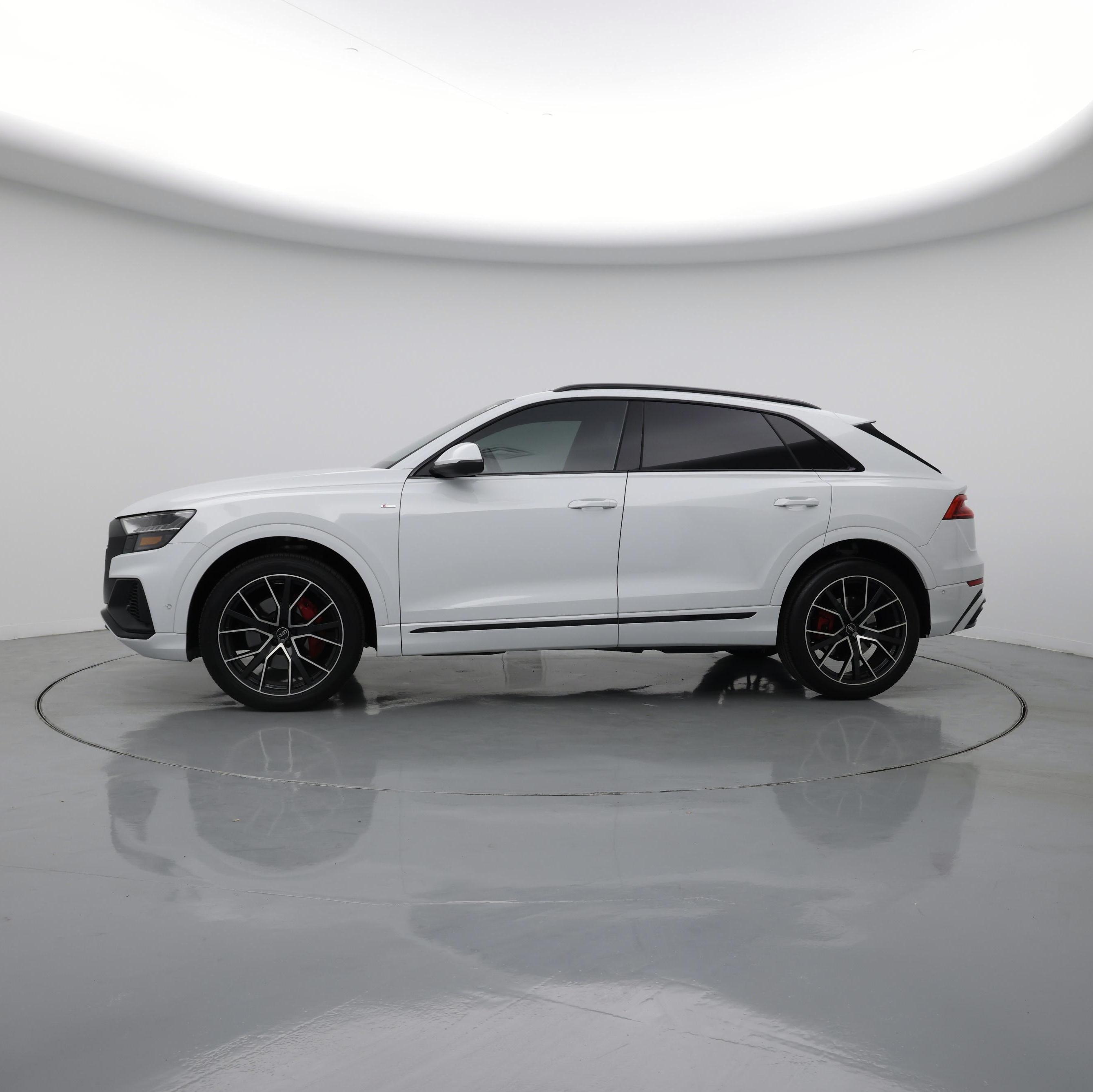 Thumbnail: 2021 Audi Q8 - 3