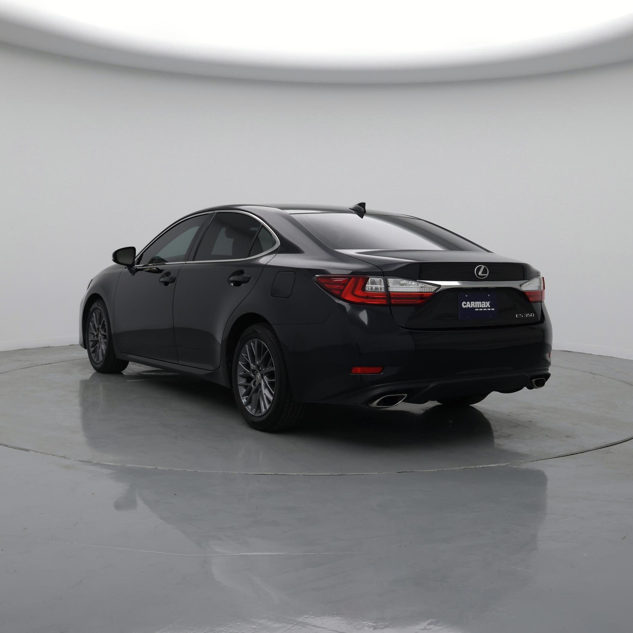 Thumbnail: 2018 Lexus ES - 2