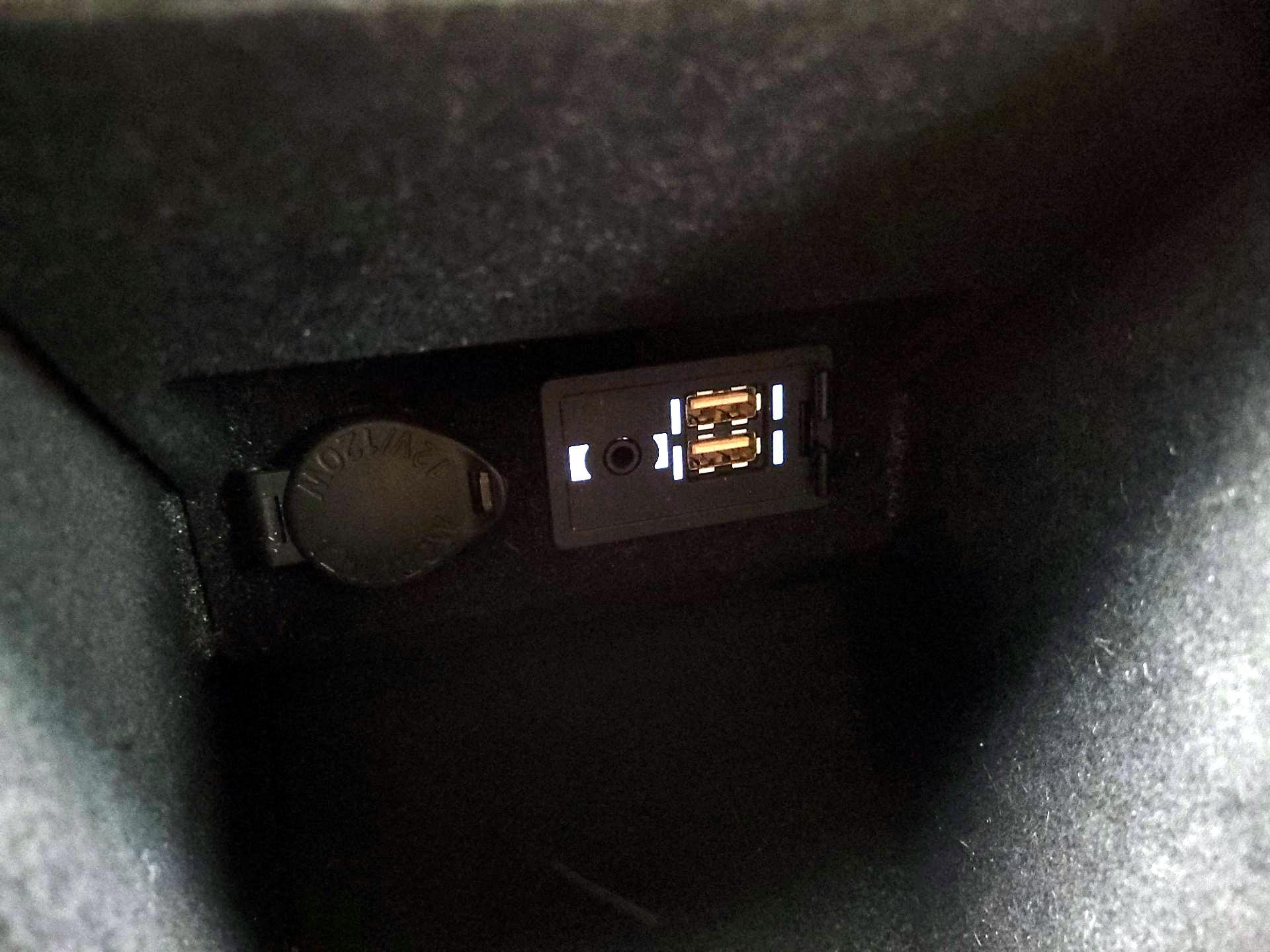 Thumbnail: 2018 Lexus ES - 19