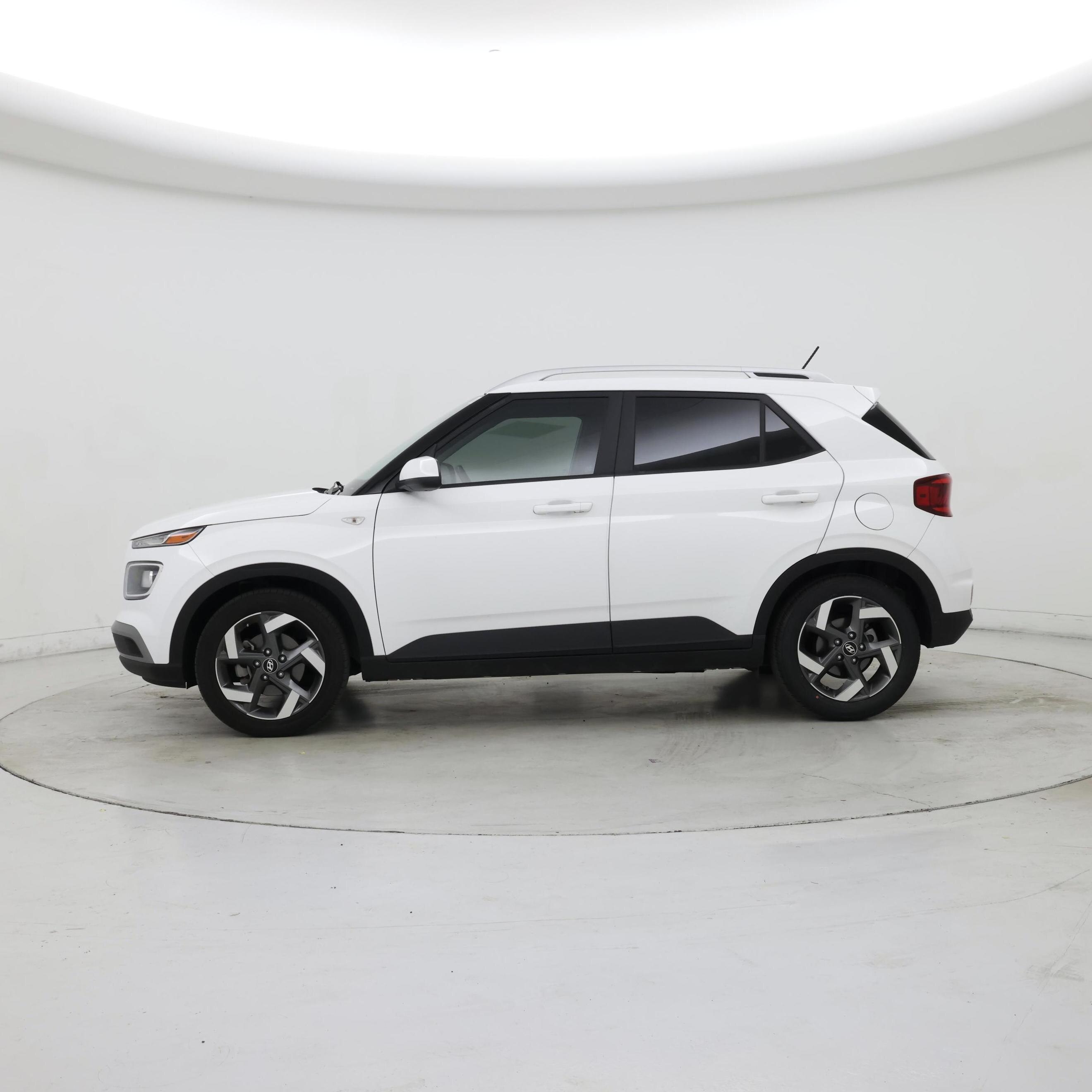 Thumbnail: 2023 Hyundai Venue - 3