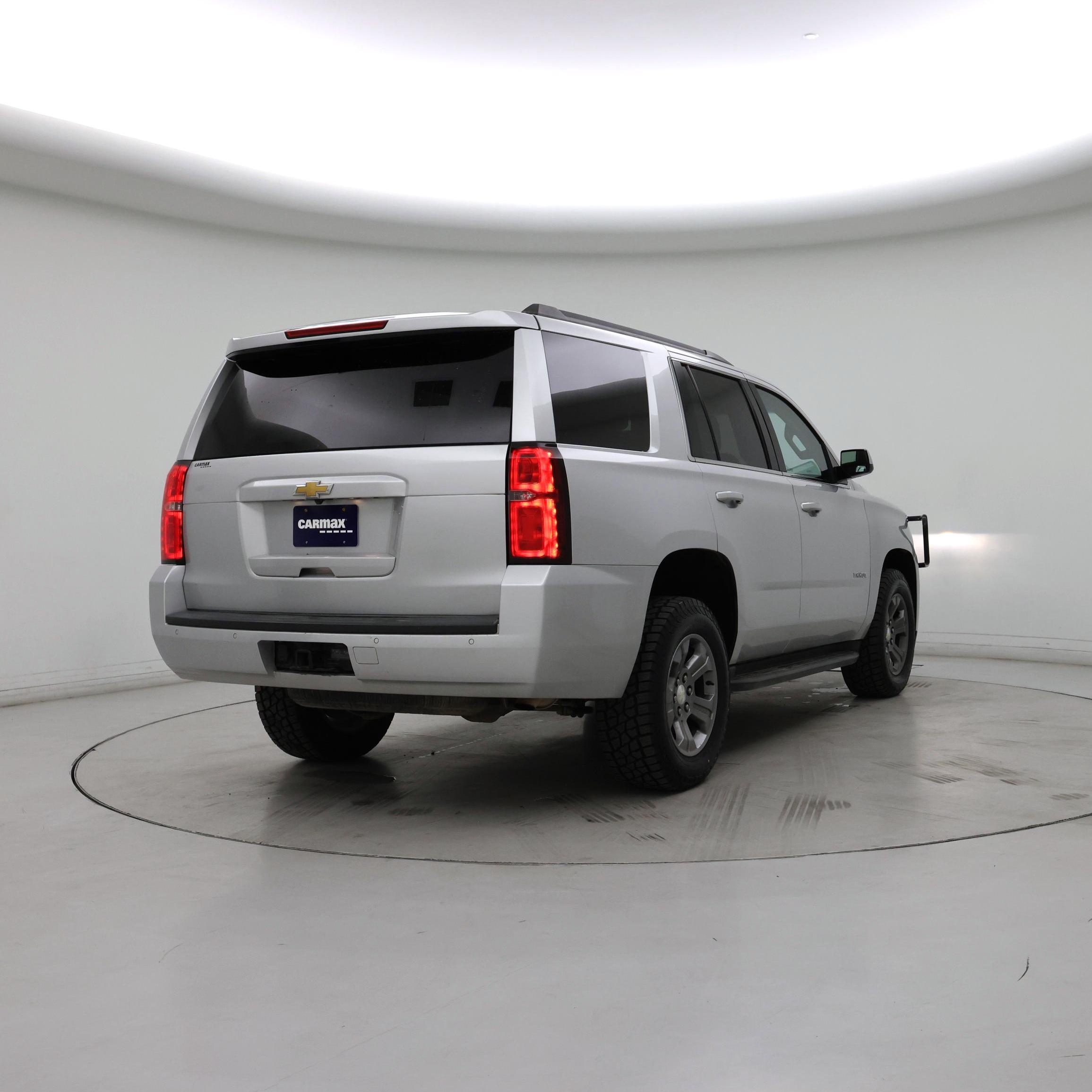 Thumbnail: 2019 Chevrolet Tahoe - 8