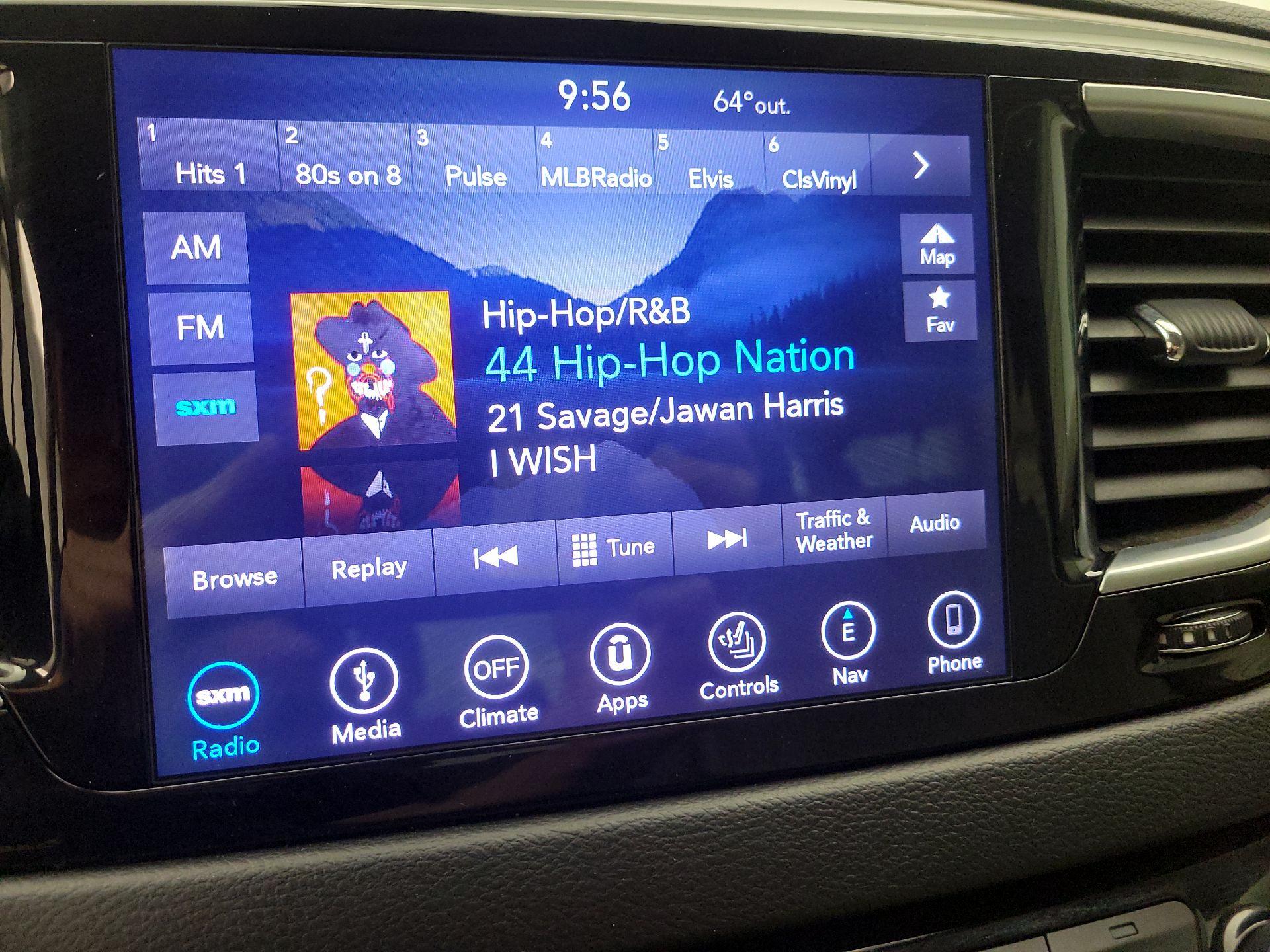 Thumbnail: 2018 Chrysler Pacifica - 16