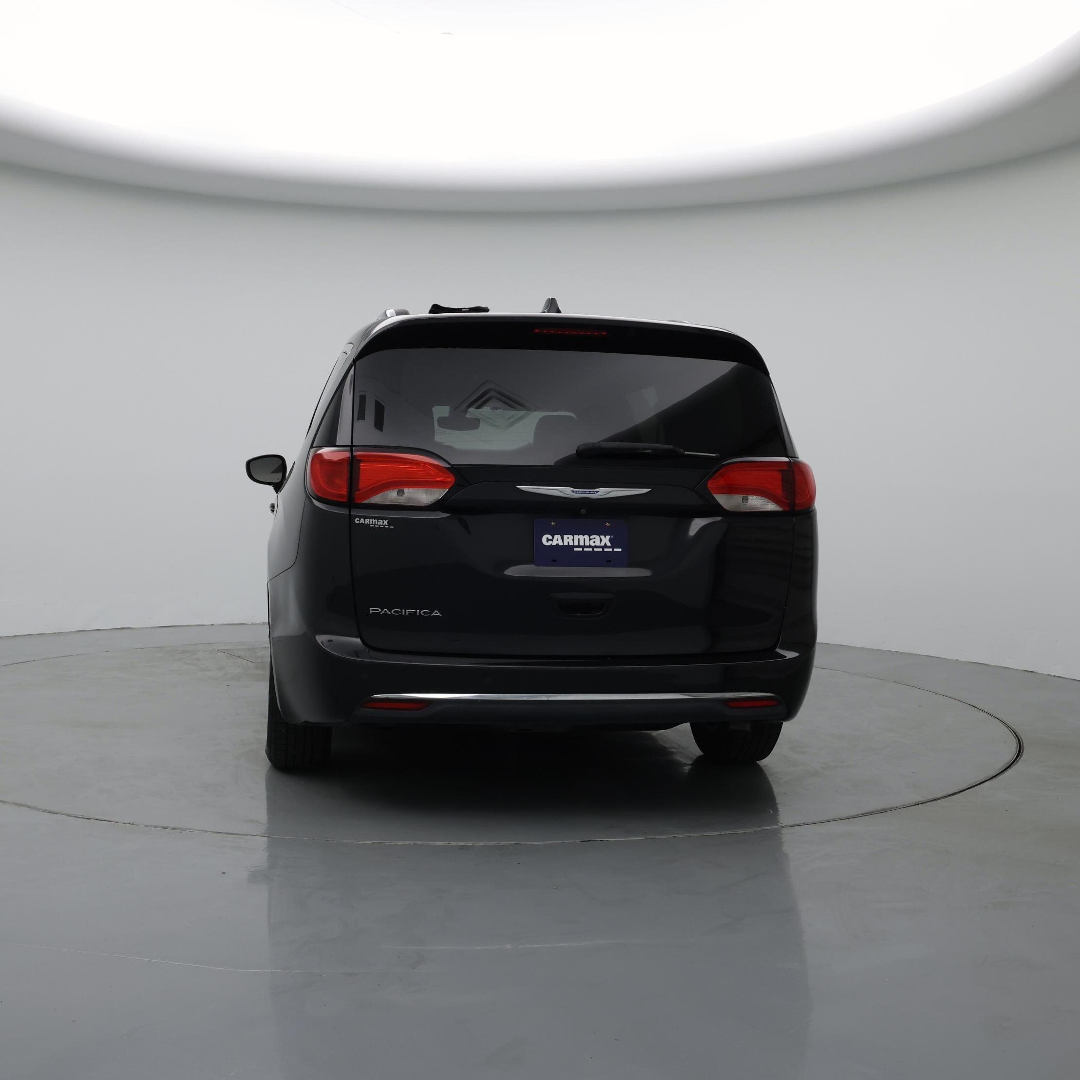 Thumbnail: 2018 Chrysler Pacifica - 6