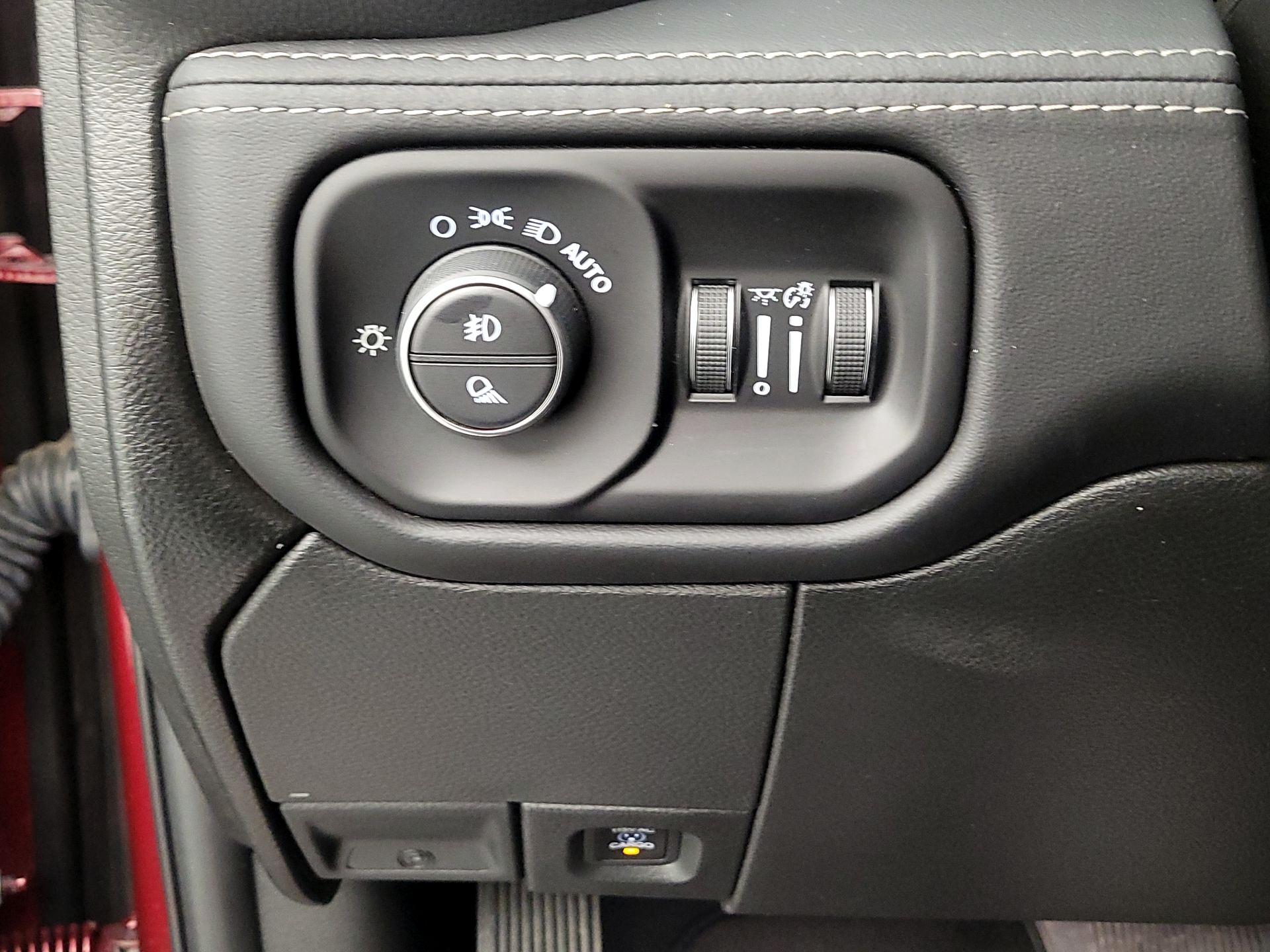 Thumbnail: 2024 RAM 2500 - 13