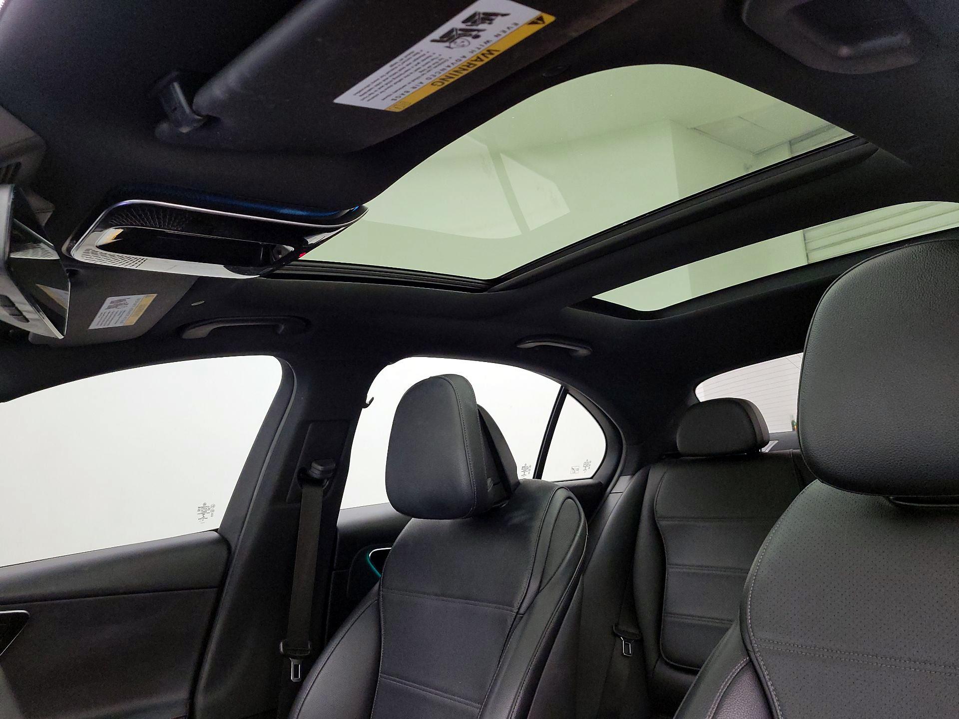 Thumbnail: 2023 Mercedes-Benz C-Class - 20