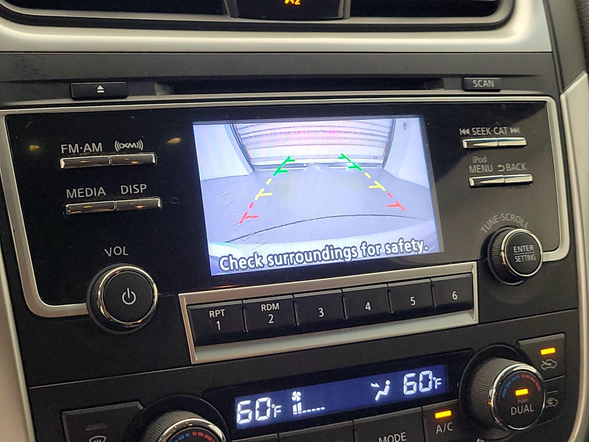 Thumbnail: 2017 Nissan Altima - 14