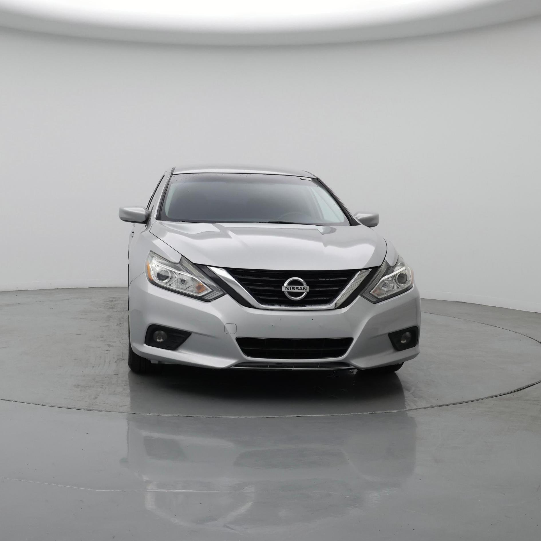 Thumbnail: 2017 Nissan Altima - 5