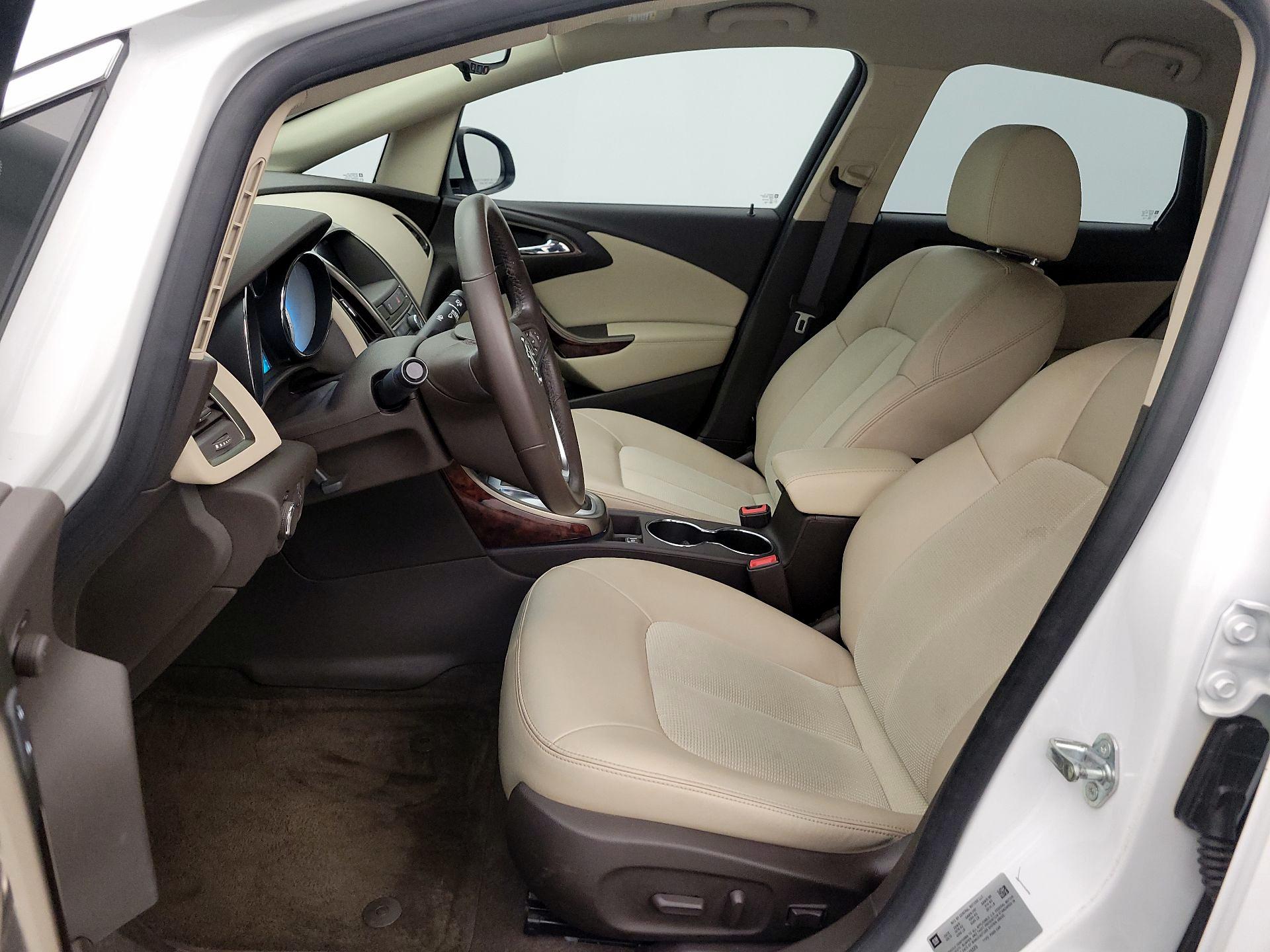 Thumbnail: 2016 Buick Verano - 11