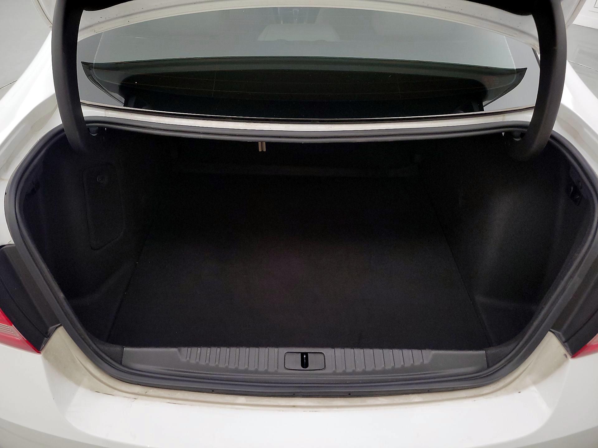 Thumbnail: 2016 Buick Verano - 20