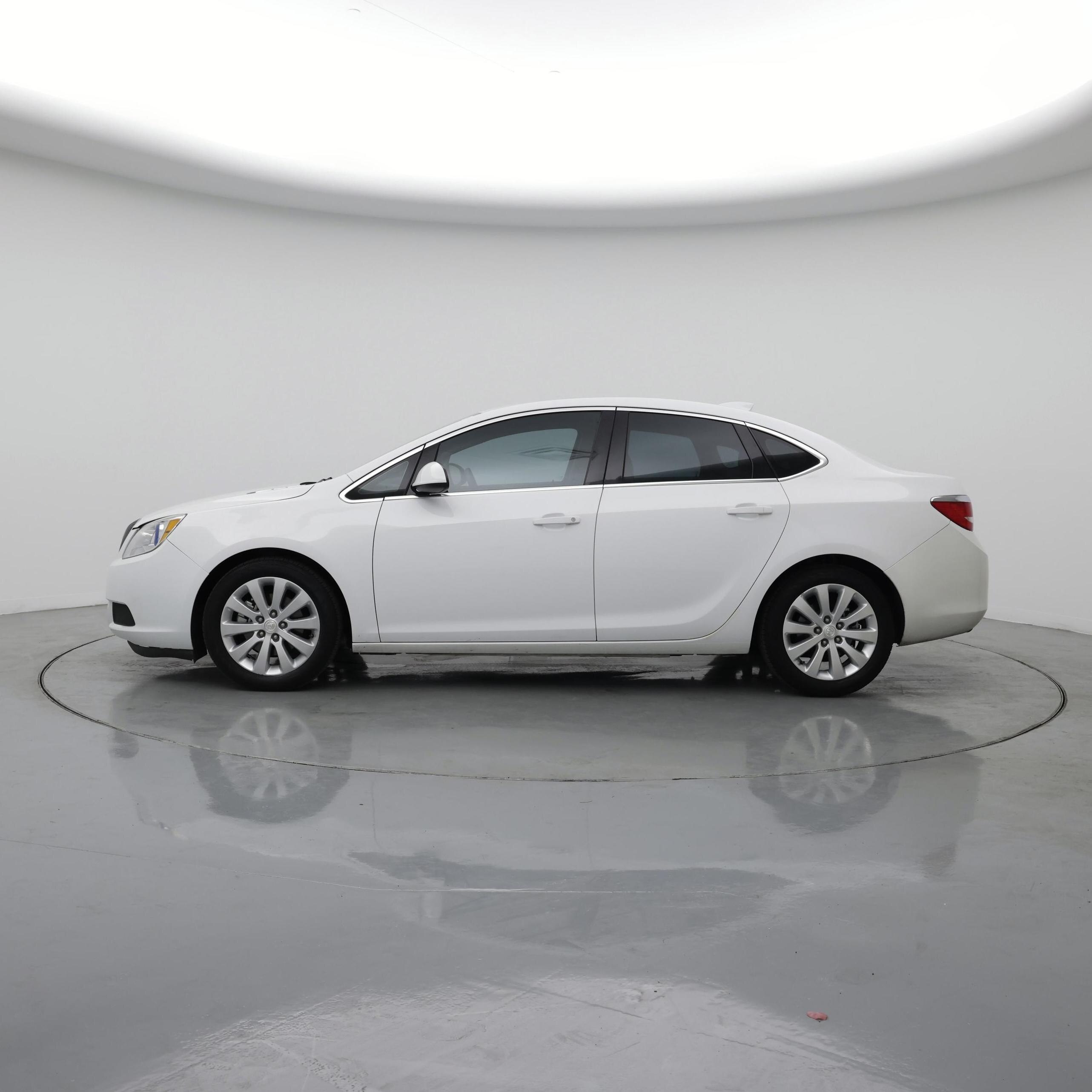 Thumbnail: 2016 Buick Verano - 3