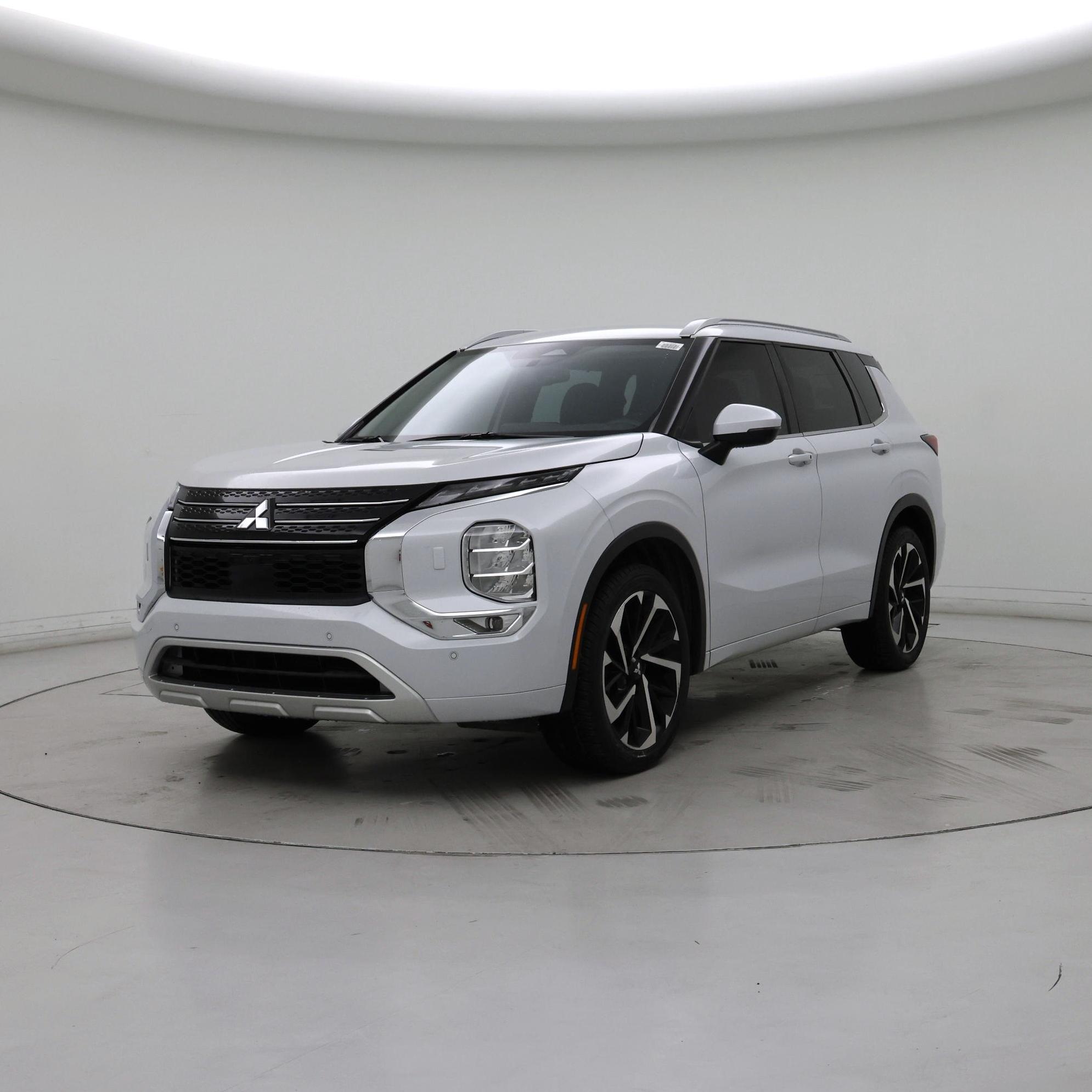 Thumbnail: 2023 Mitsubishi Outlander - 4