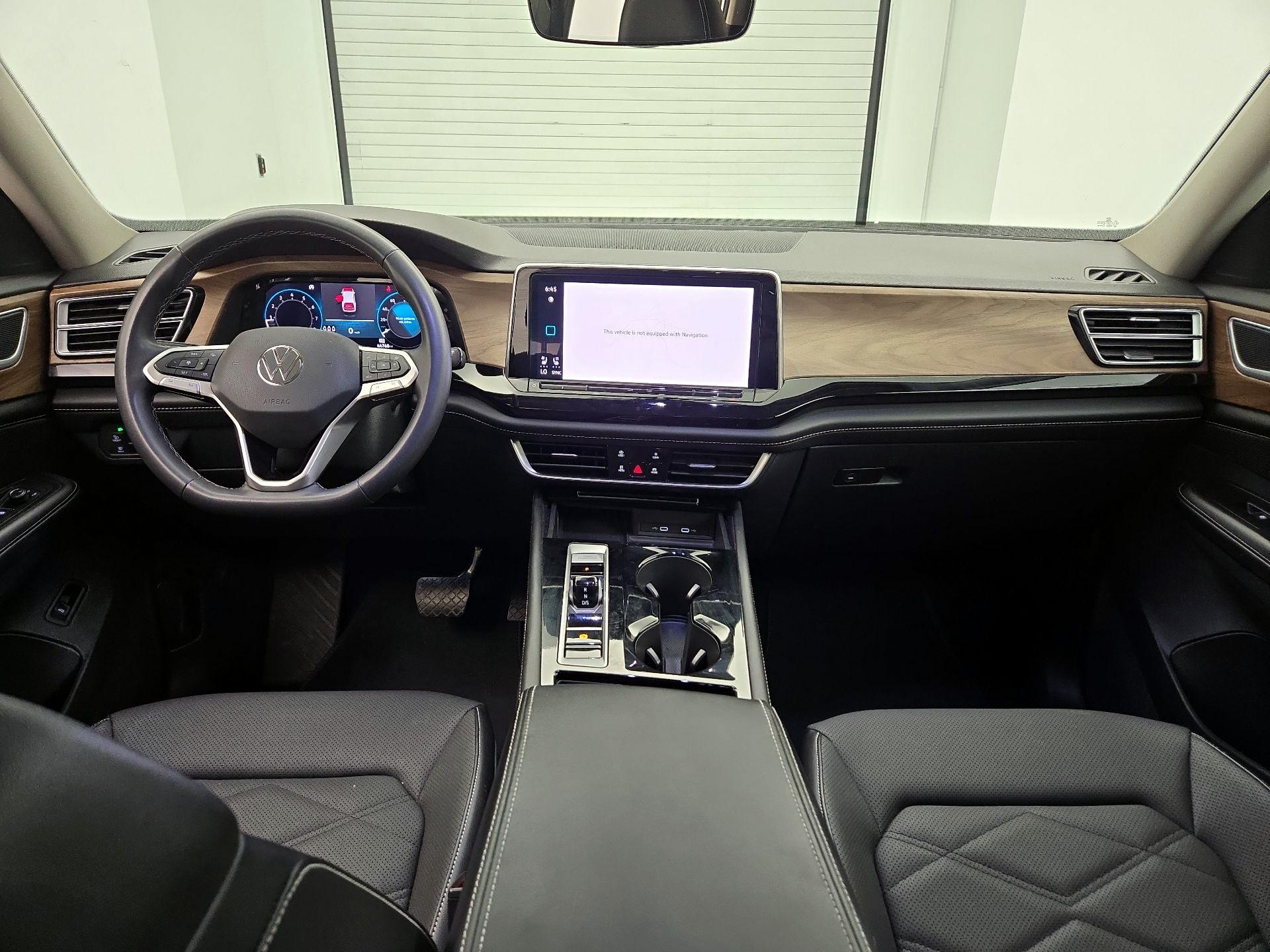 Thumbnail: 2024 Volkswagen Atlas - 9