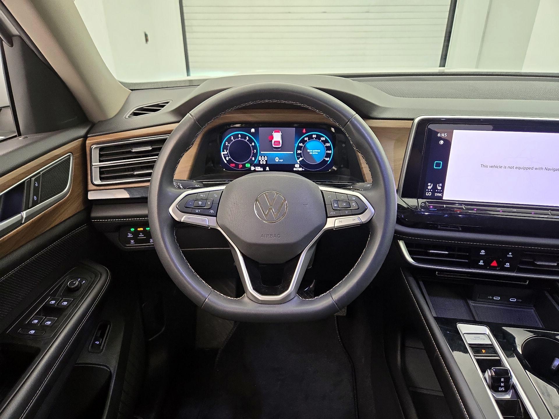 Thumbnail: 2024 Volkswagen Atlas - 10