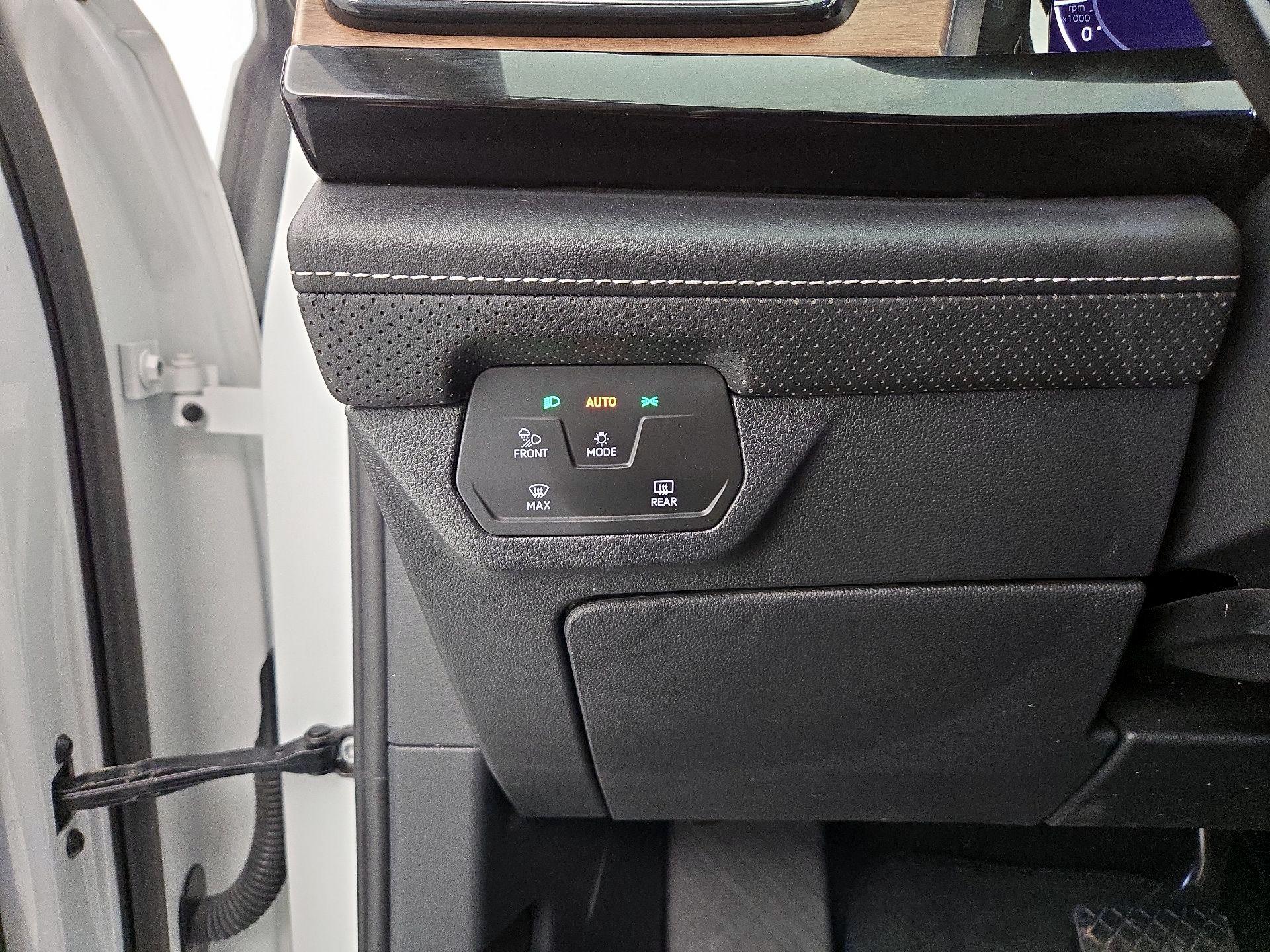 Thumbnail: 2024 Volkswagen Atlas - 13