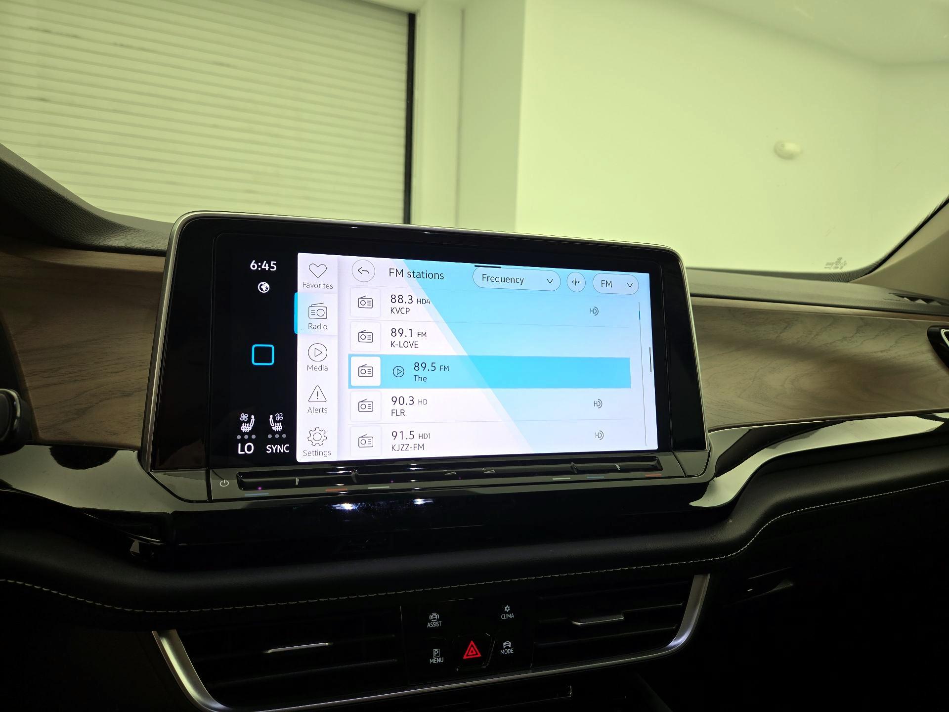 Thumbnail: 2024 Volkswagen Atlas - 15