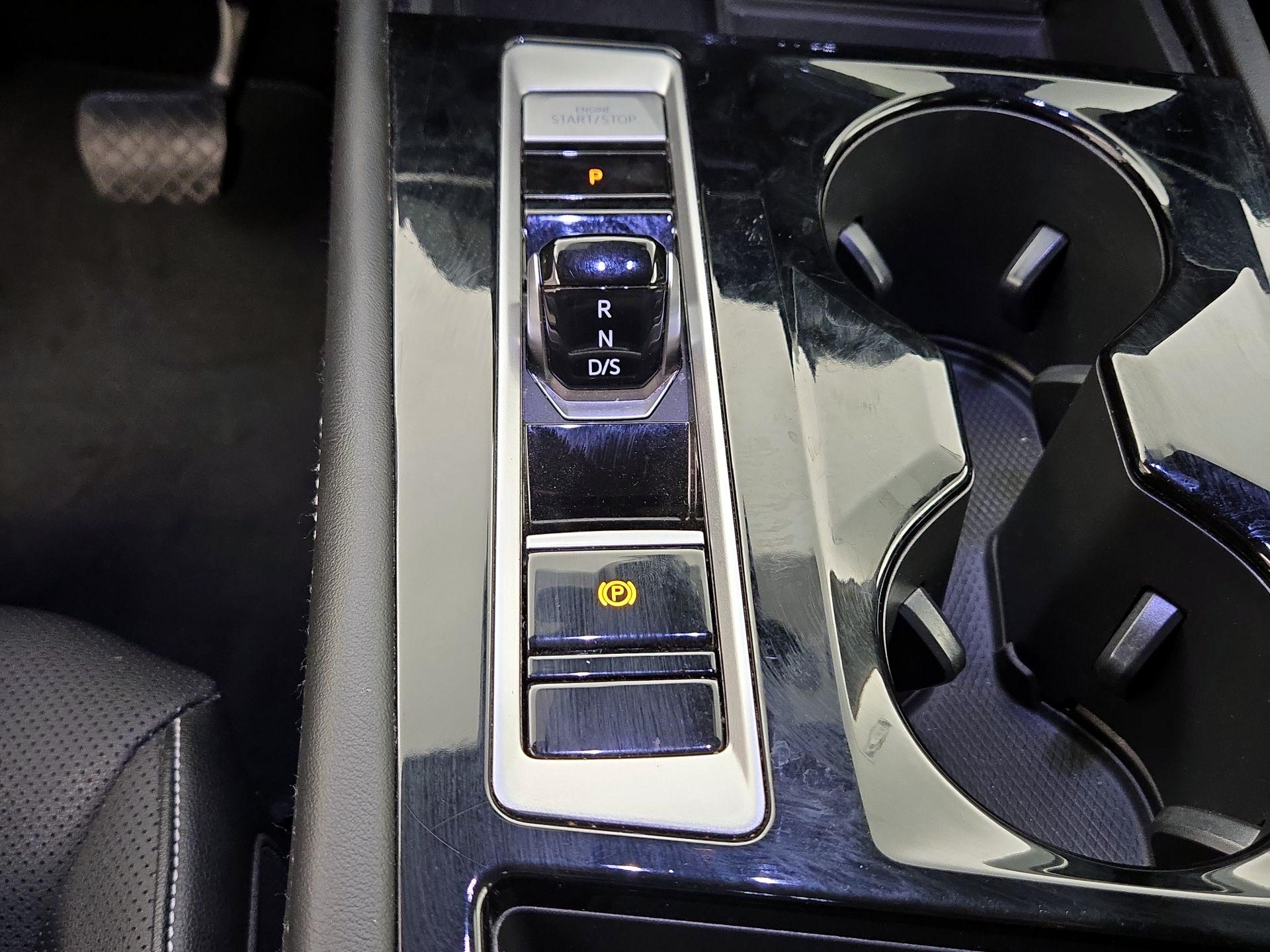 Thumbnail: 2024 Volkswagen Atlas - 17