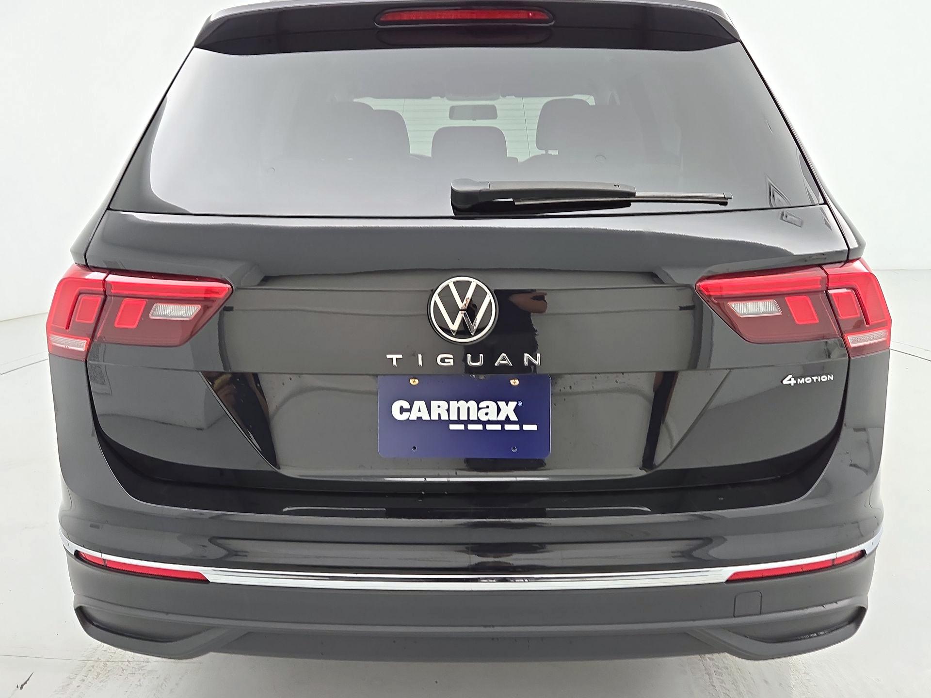 Thumbnail: 2022 Volkswagen Tiguan - 6