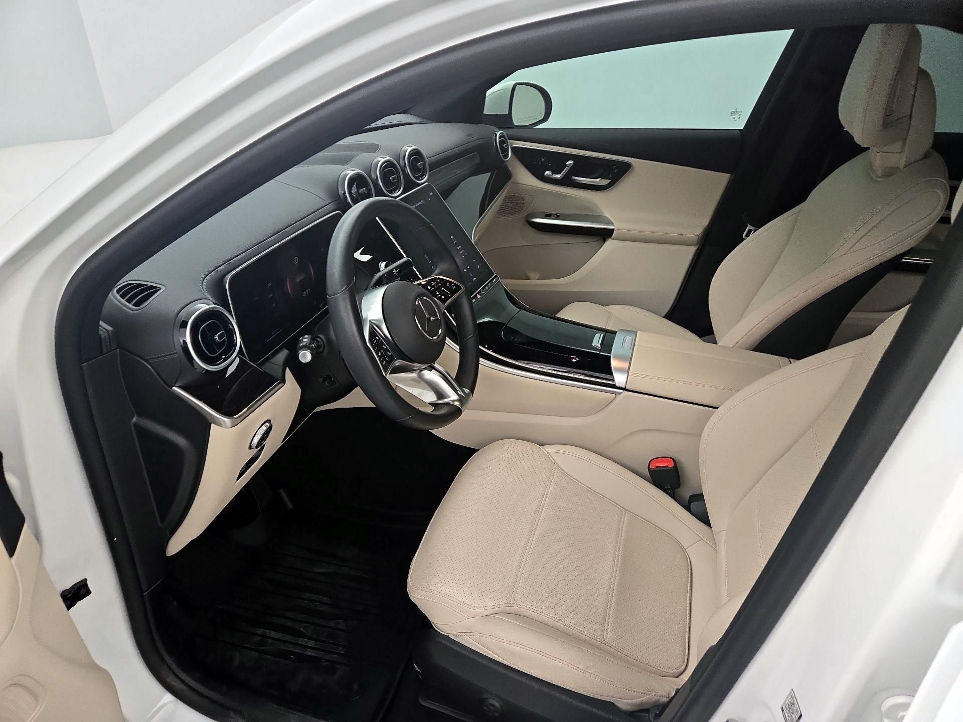 Thumbnail: 2023 Mercedes-Benz GLC - 11