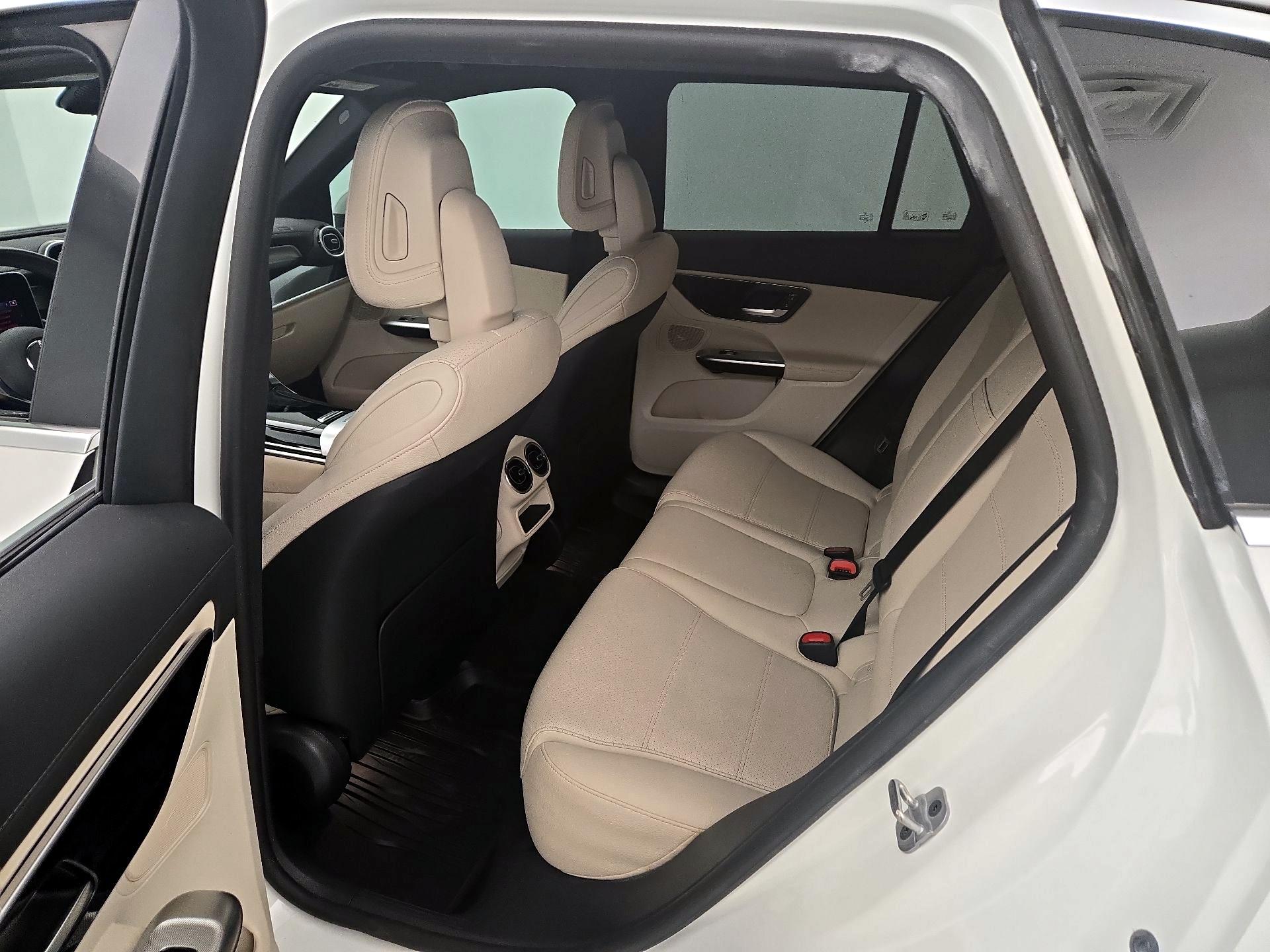 Thumbnail: 2023 Mercedes-Benz GLC - 19