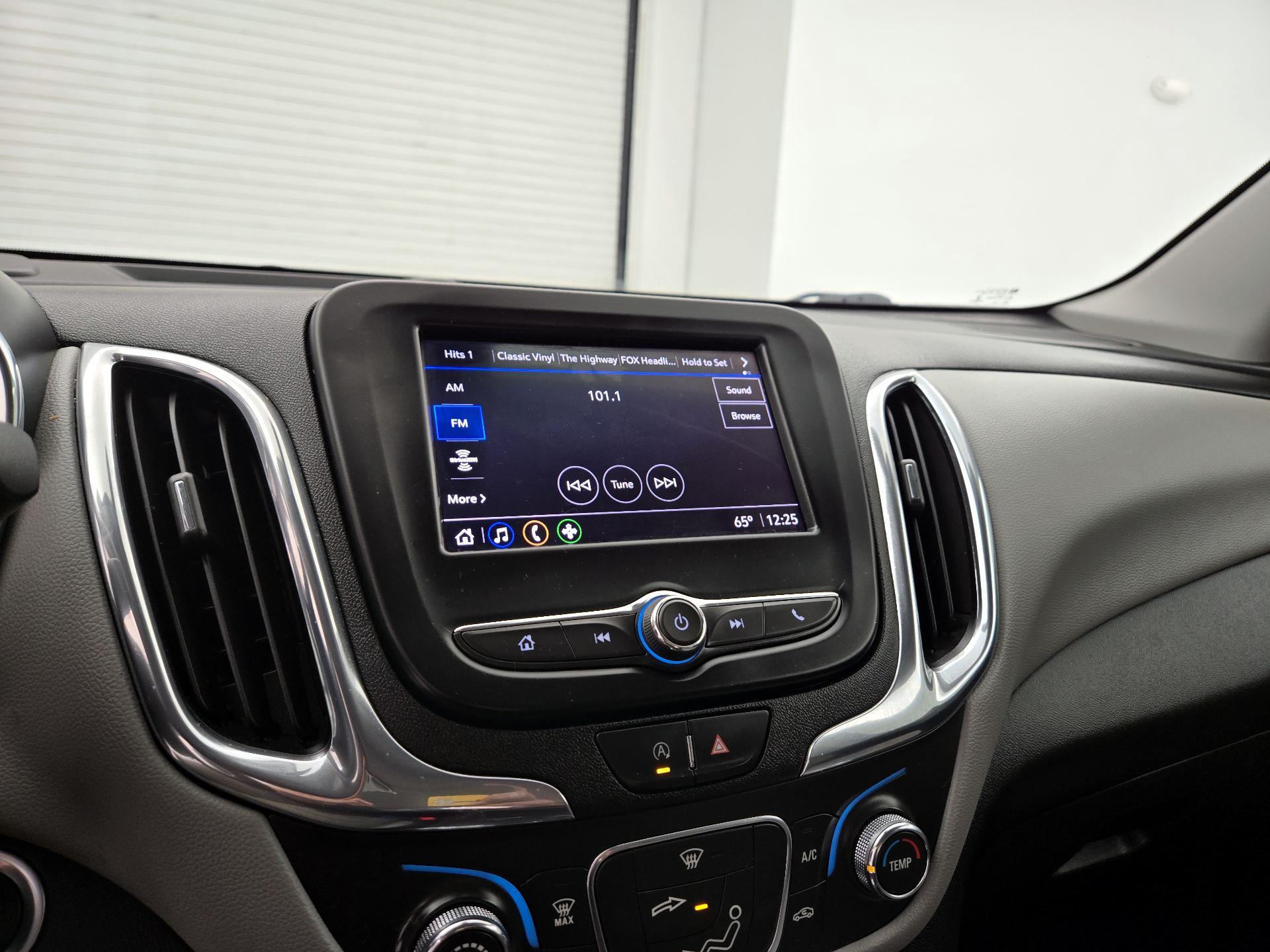 Thumbnail: 2023 Chevrolet Equinox - 15