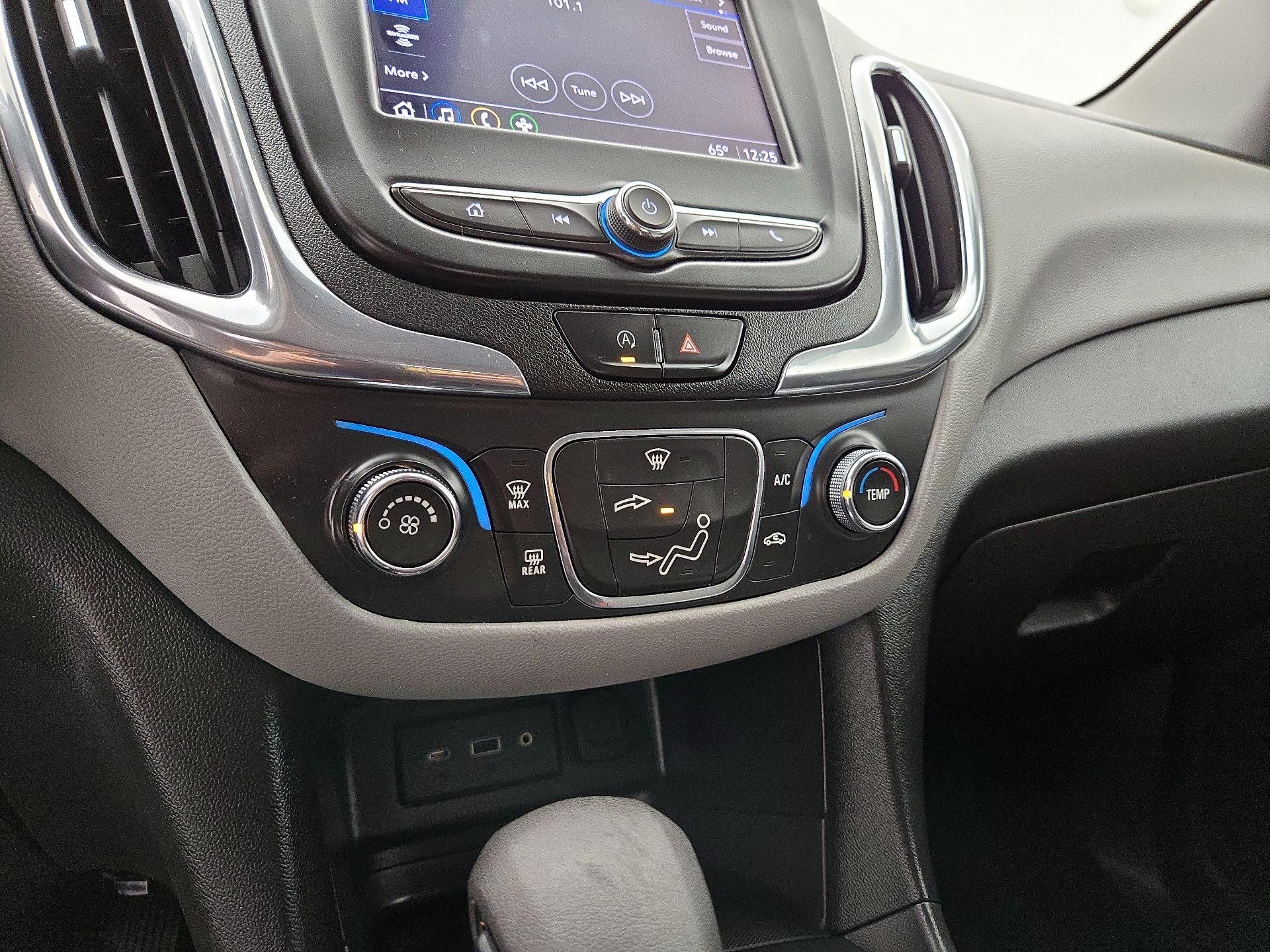 Thumbnail: 2023 Chevrolet Equinox - 16