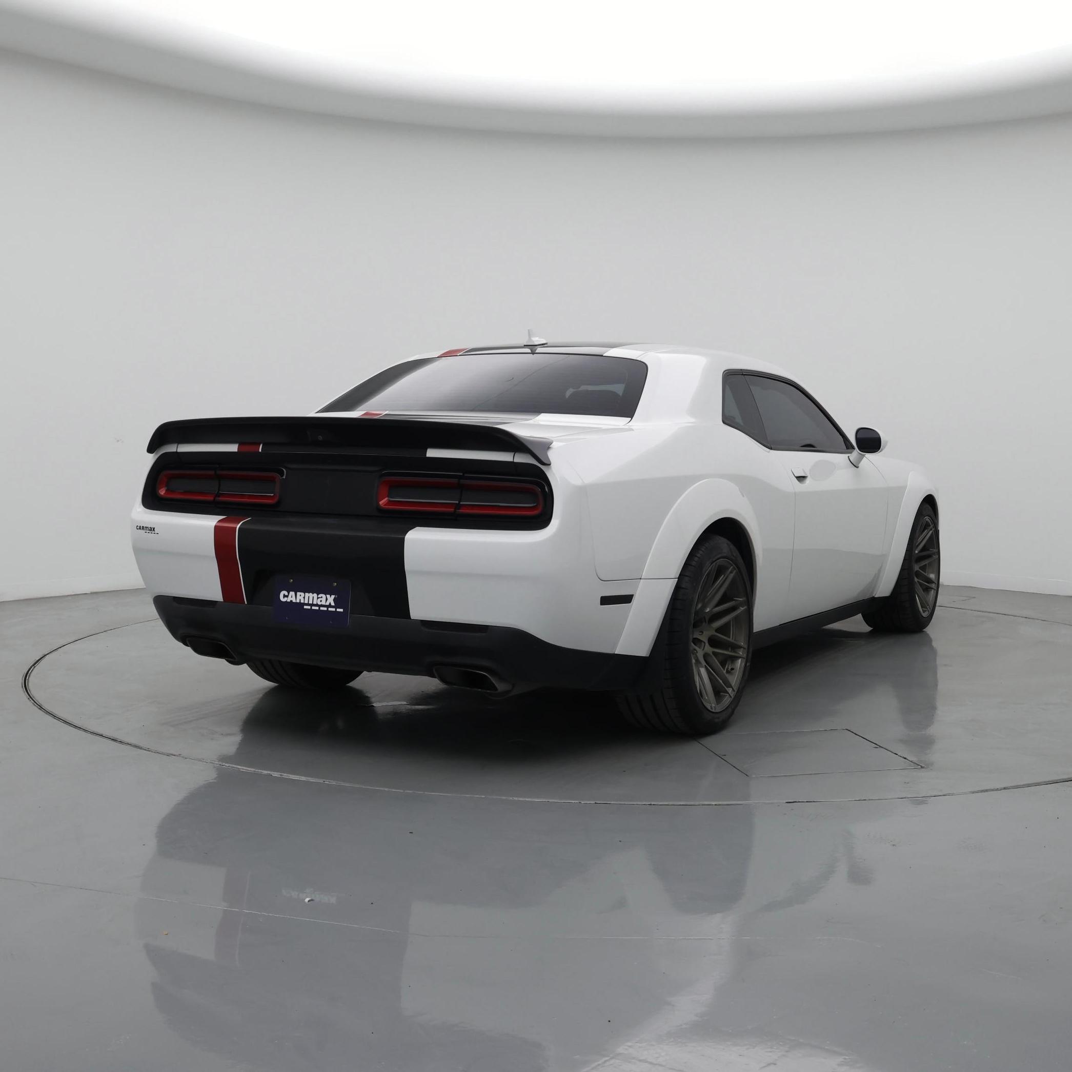 Thumbnail: 2019 Dodge Challenger - 8