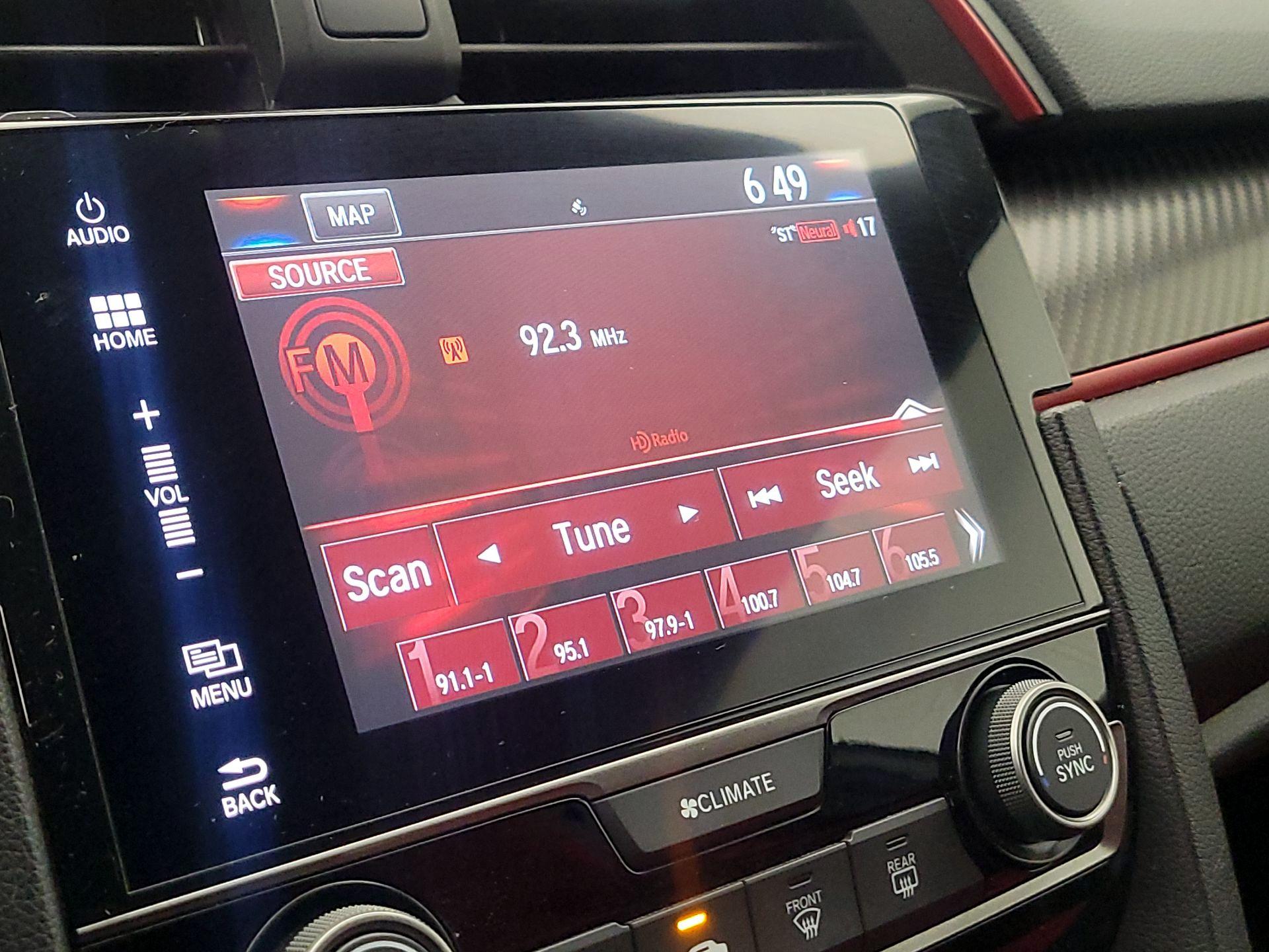 Thumbnail: 2017 Honda Civic - 15