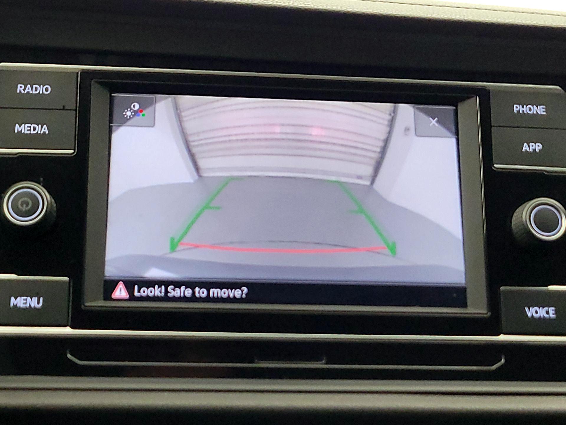 Thumbnail: 2023 Volkswagen Jetta - 14