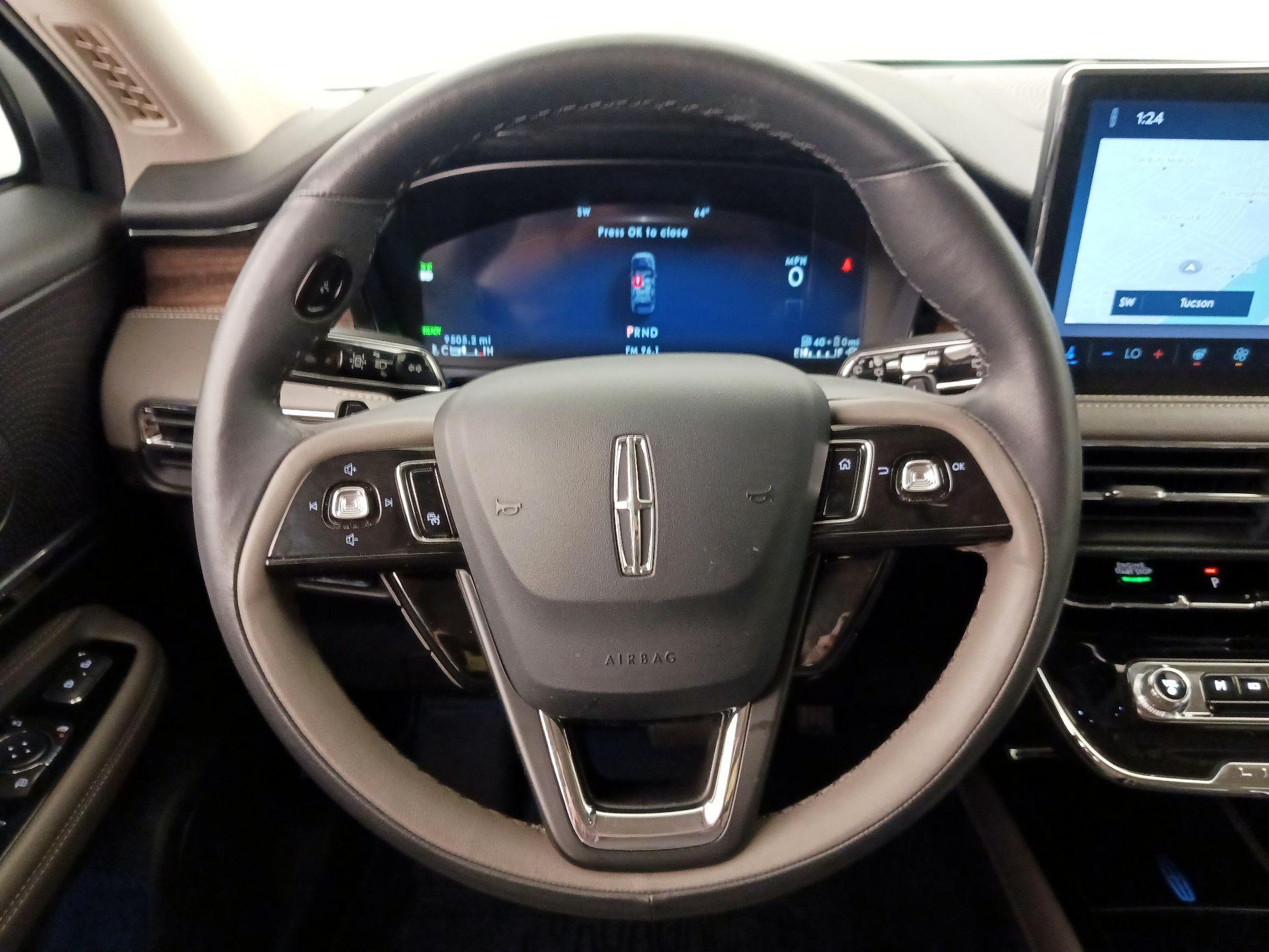 Thumbnail: 2024 Lincoln Corsair - 10