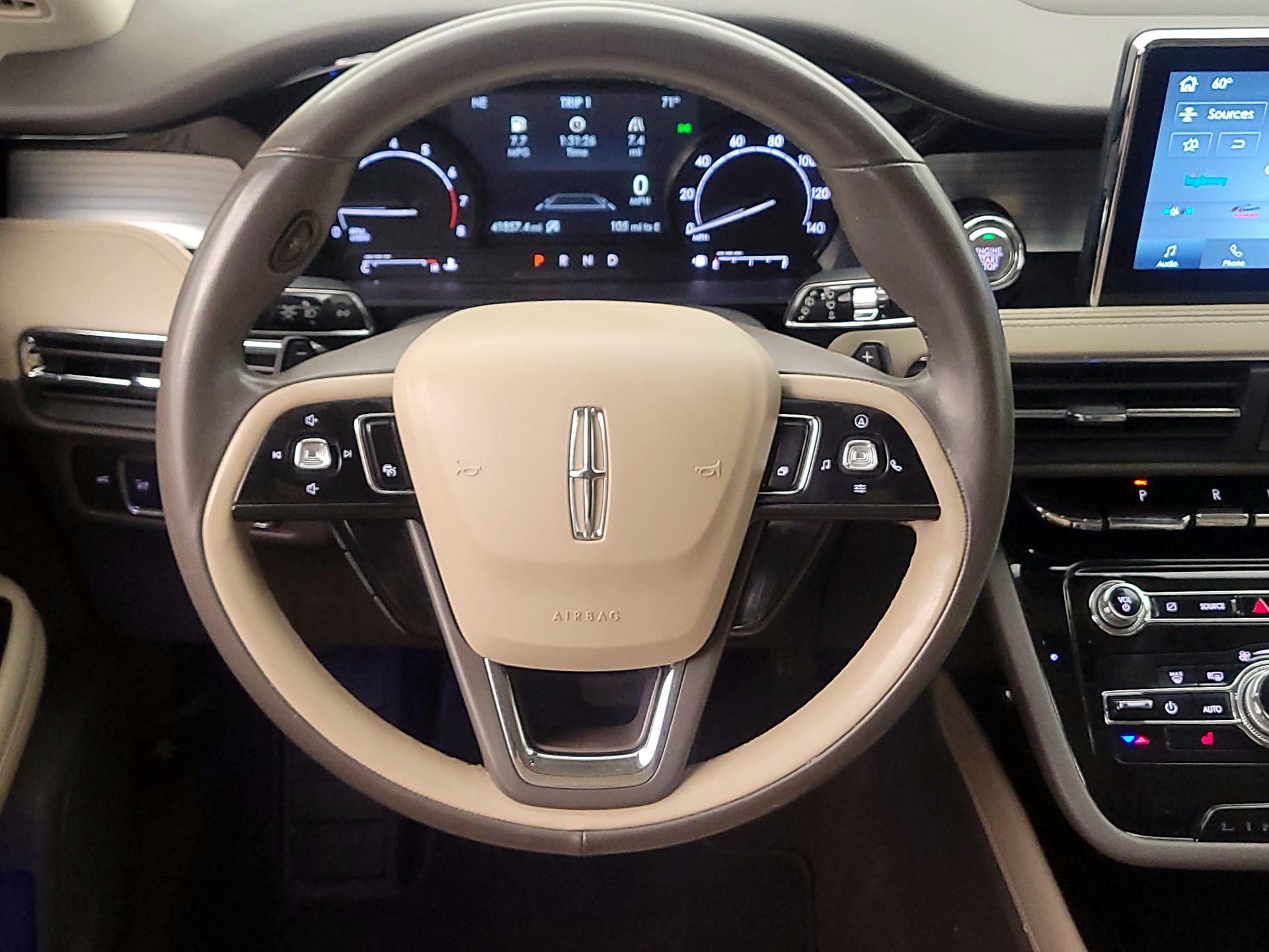 Thumbnail: 2021 Lincoln Corsair - 10