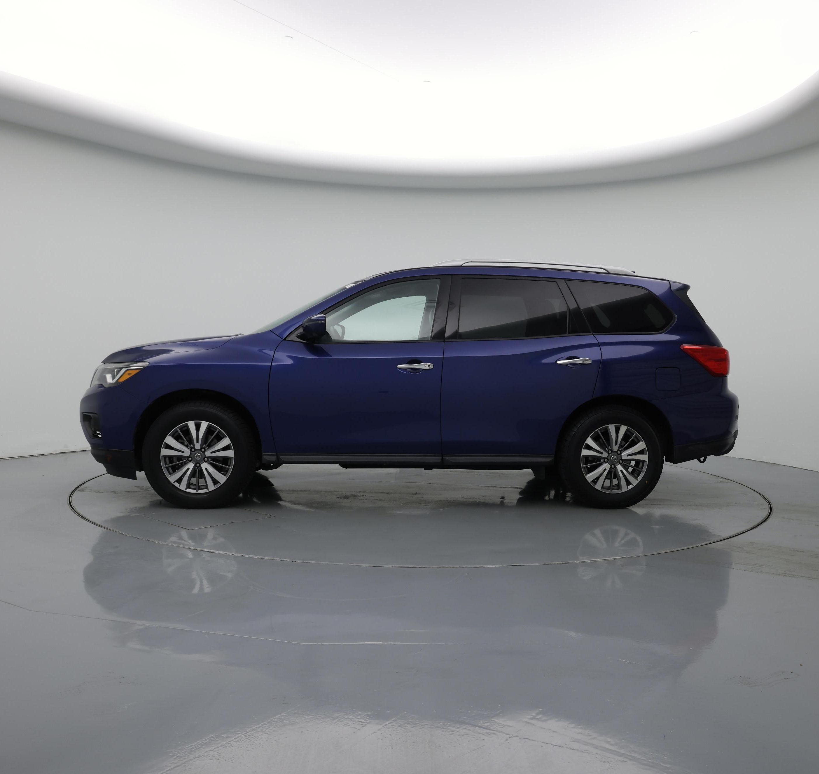 Thumbnail: 2019 Nissan Pathfinder - 3