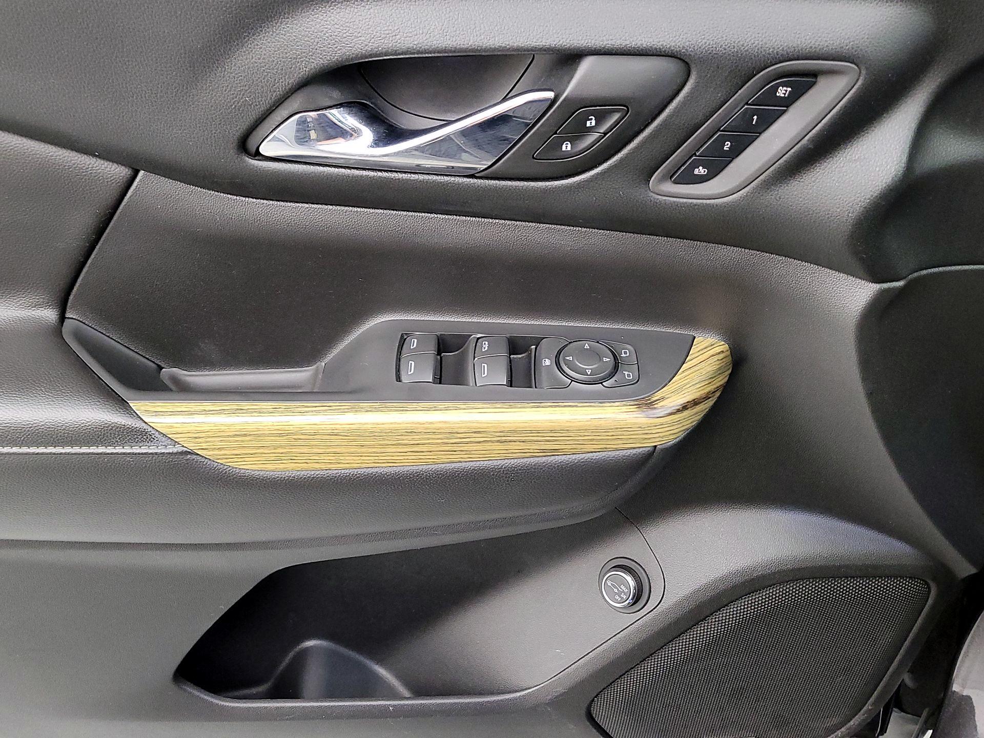 Thumbnail: 2017 GMC Acadia - 12