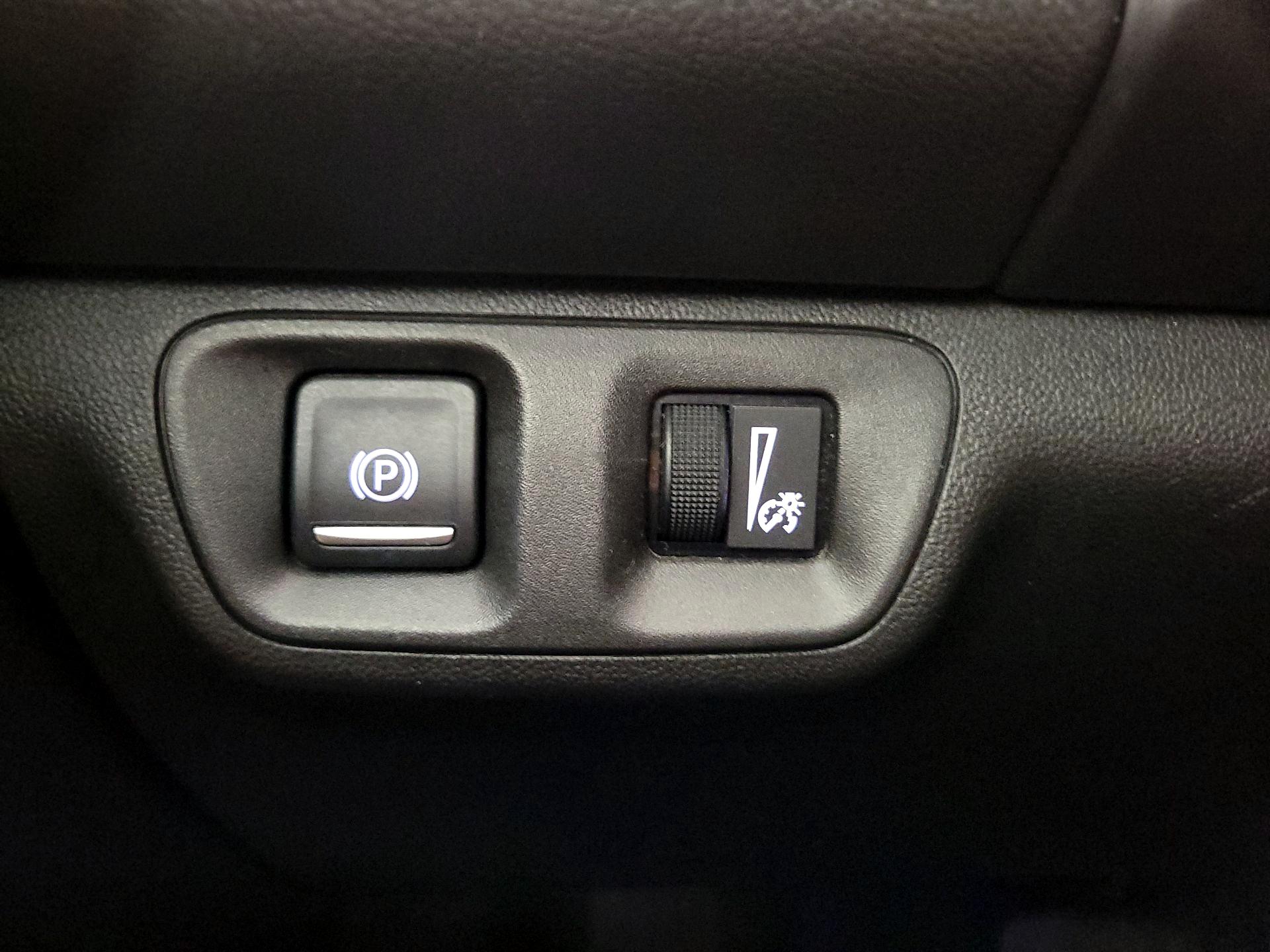 Thumbnail: 2017 GMC Acadia - 13