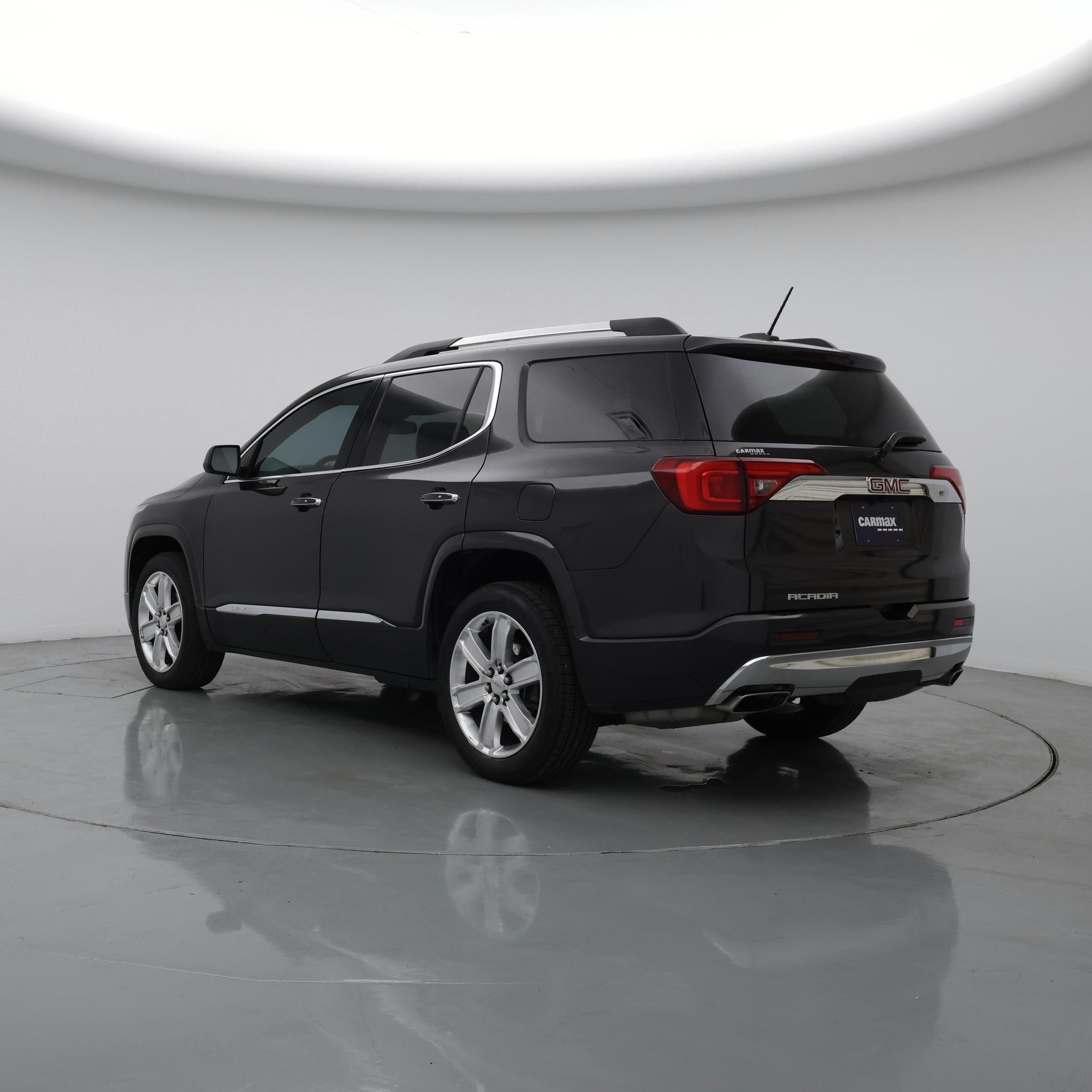 Thumbnail: 2017 GMC Acadia - 2