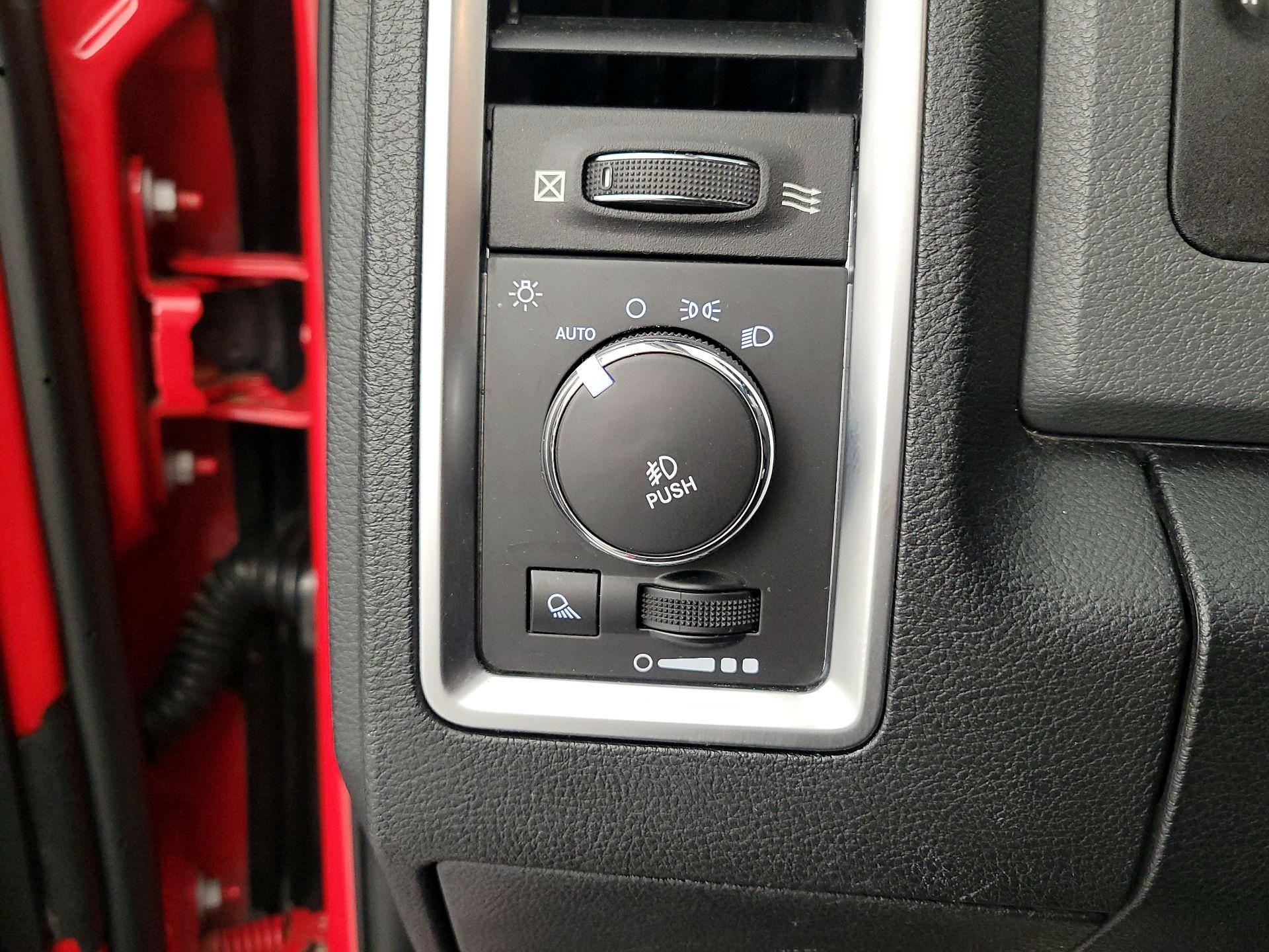 Thumbnail: 2016 RAM 1500 - 13