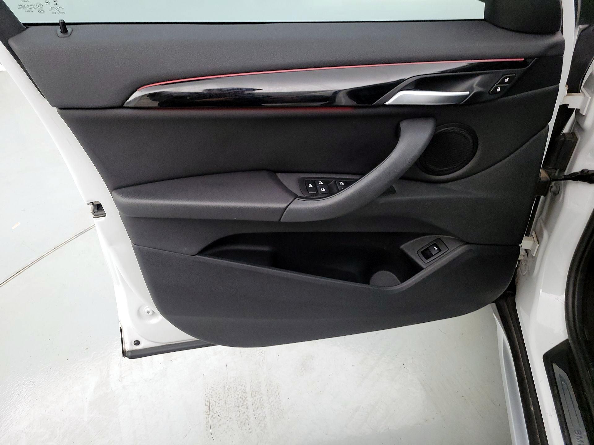 Thumbnail: 2021 BMW X1 - 12