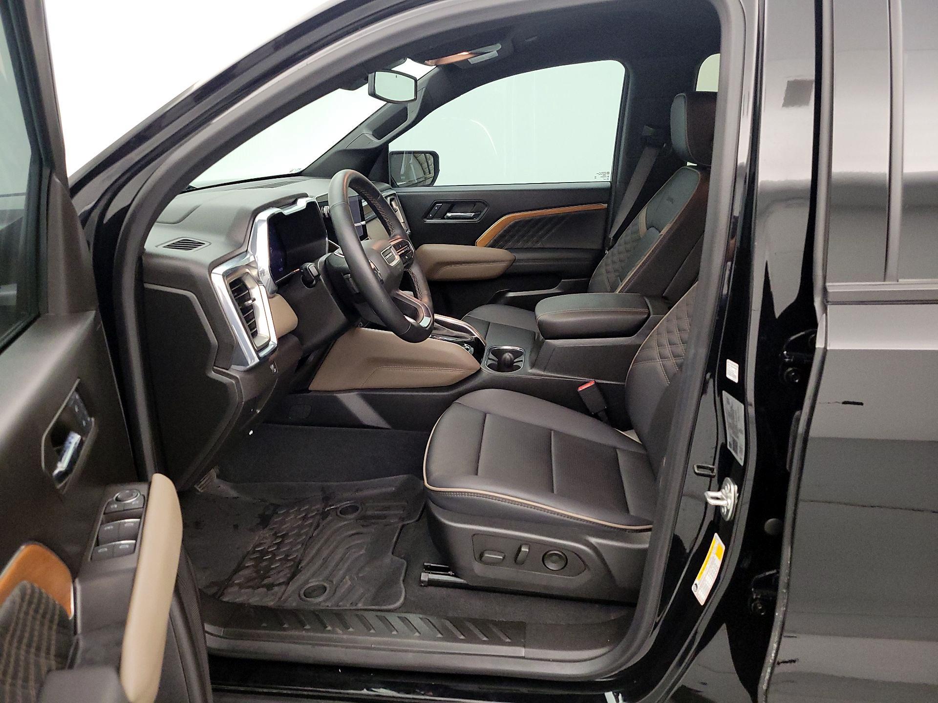 Thumbnail: 2024 GMC Canyon - 11