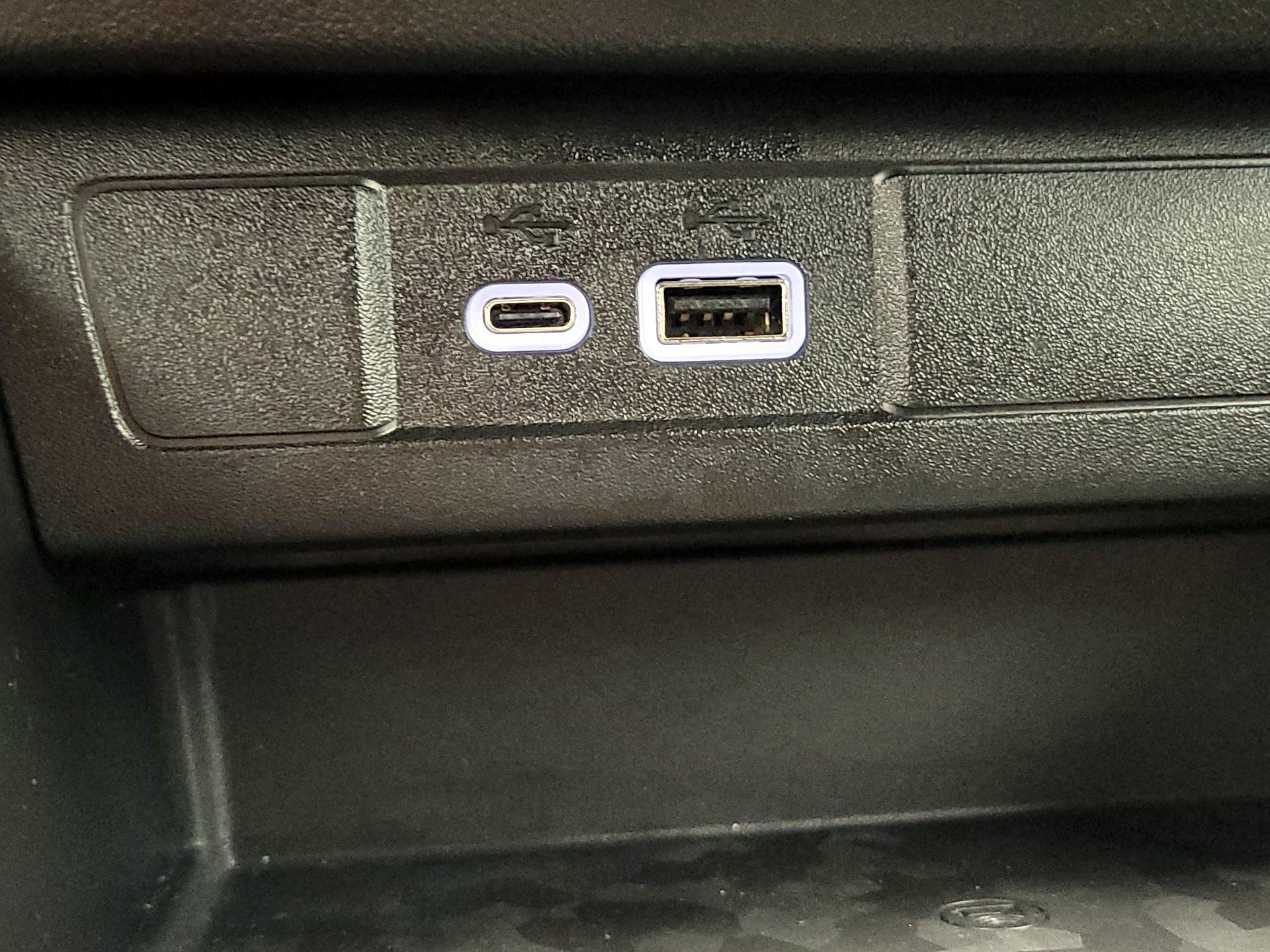 Thumbnail: 2024 GMC Canyon - 19