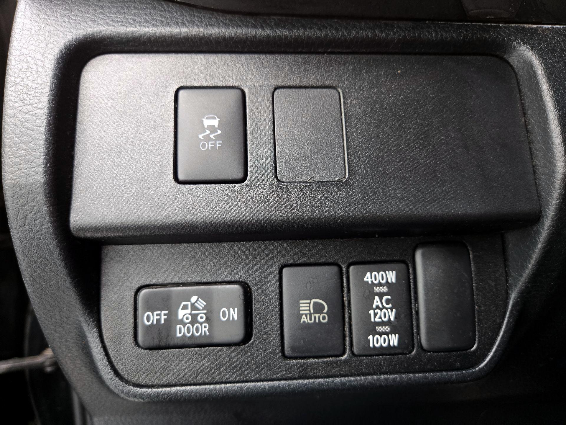 Thumbnail: 2022 Toyota Tacoma - 13