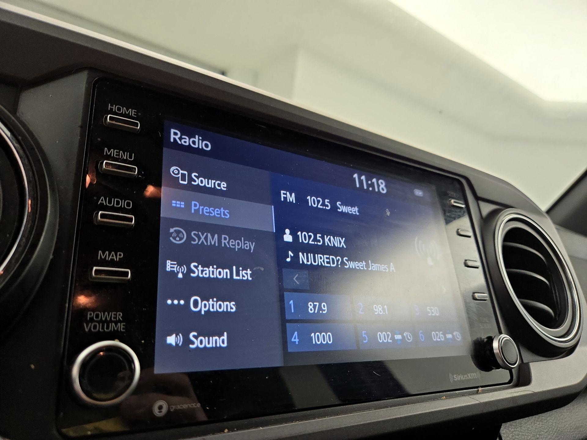 Thumbnail: 2022 Toyota Tacoma - 15