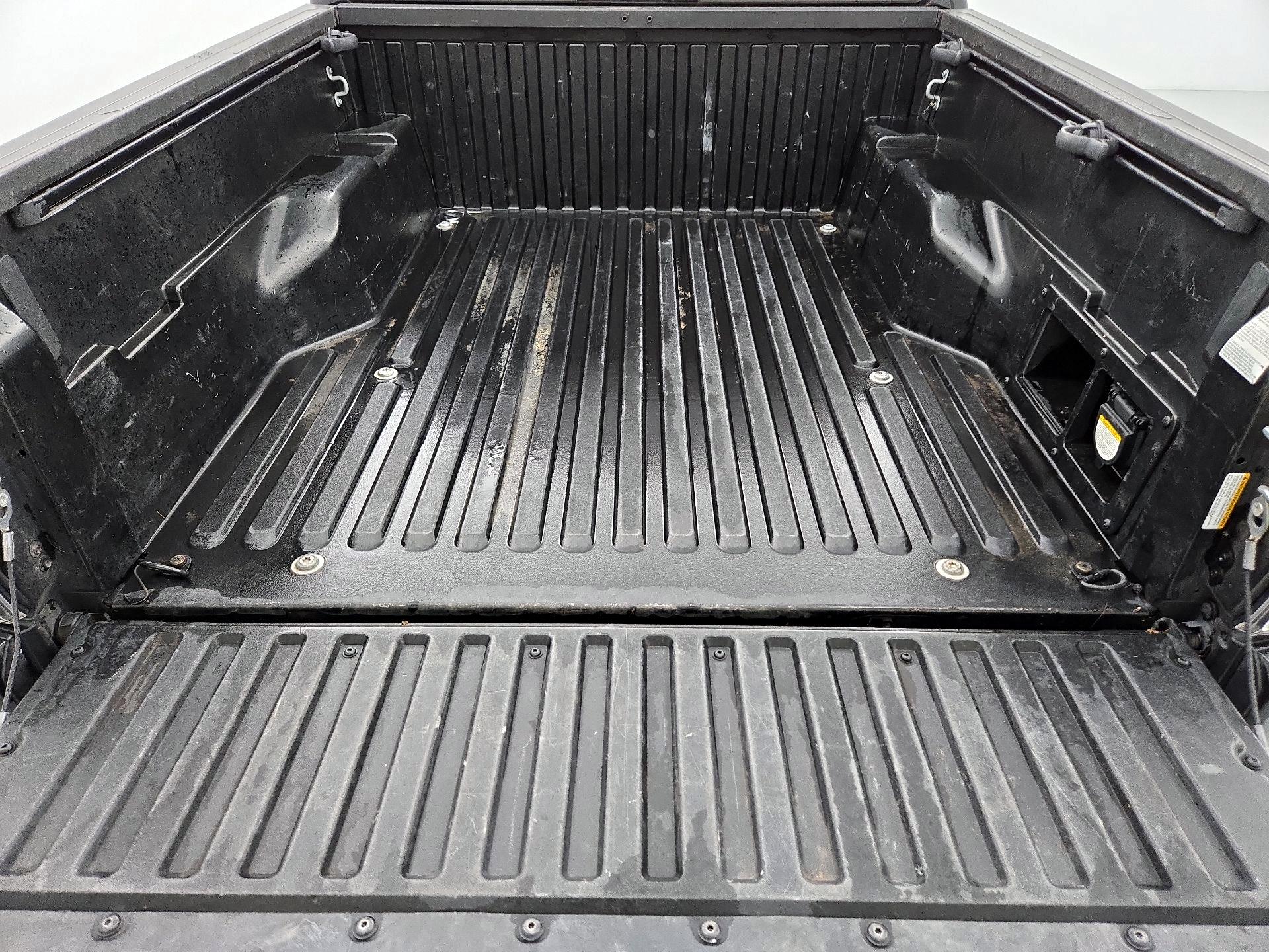 Thumbnail: 2022 Toyota Tacoma - 20