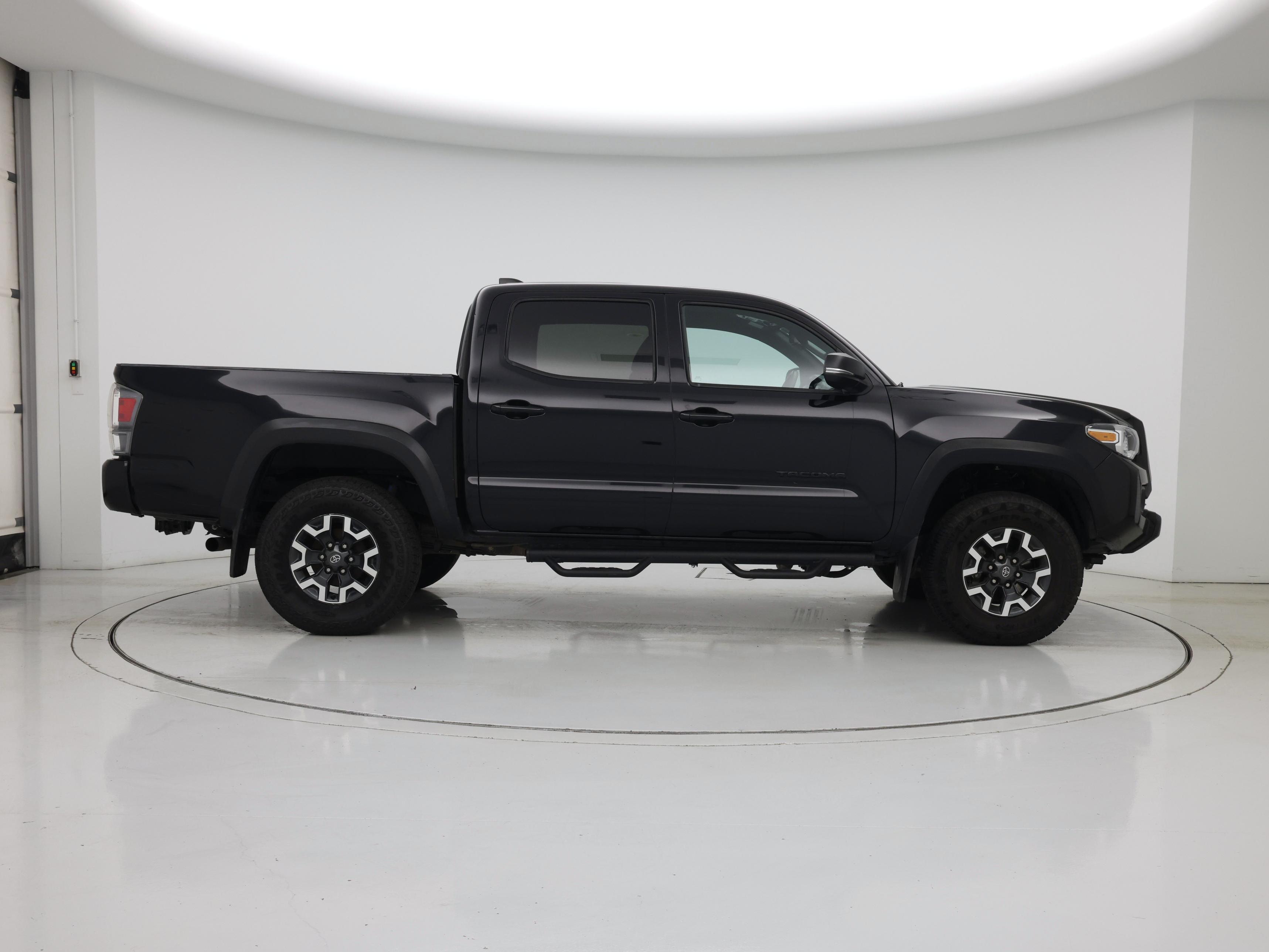 Thumbnail: 2022 Toyota Tacoma - 7