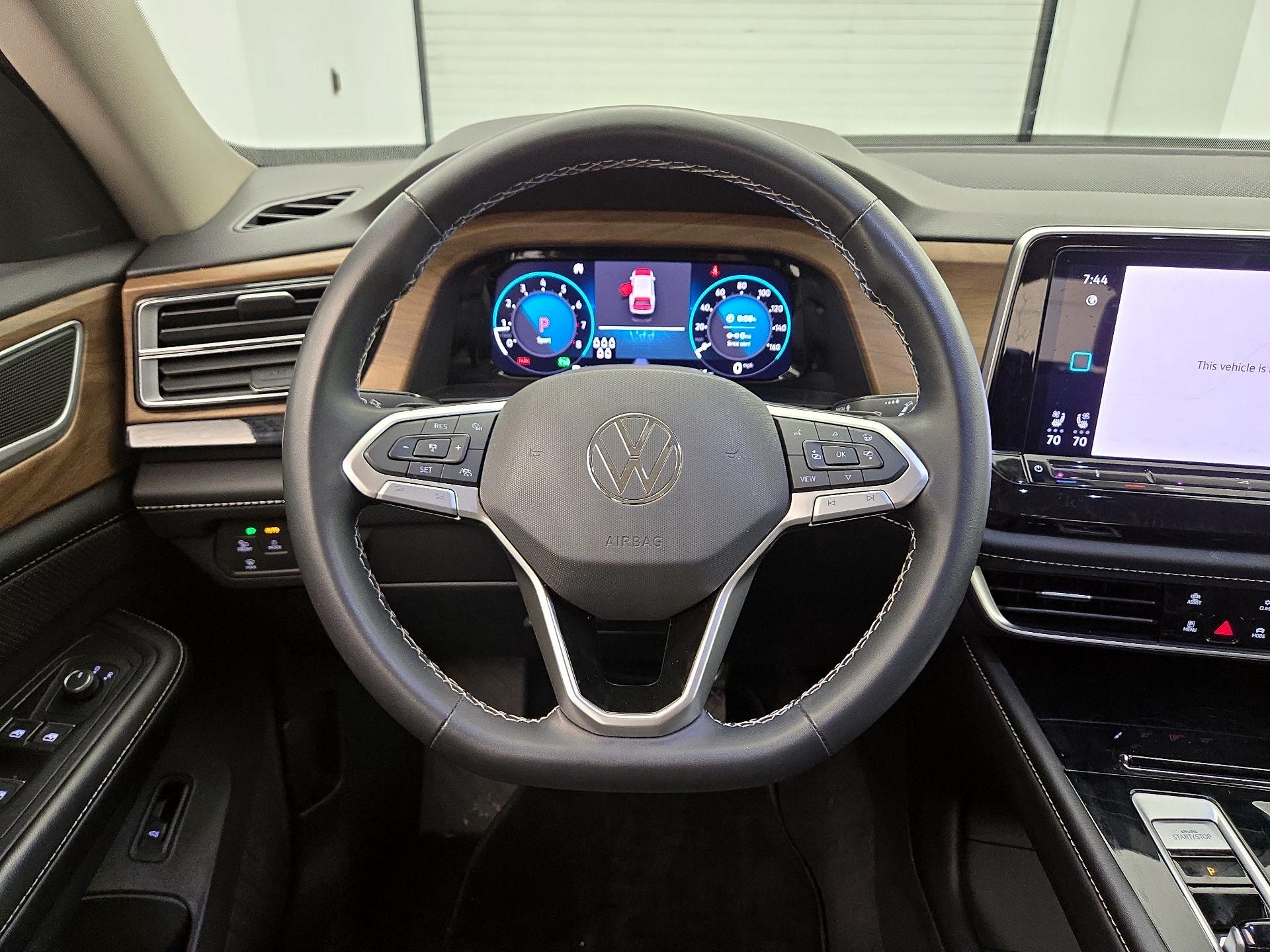 Thumbnail: 2024 Volkswagen Atlas - 10
