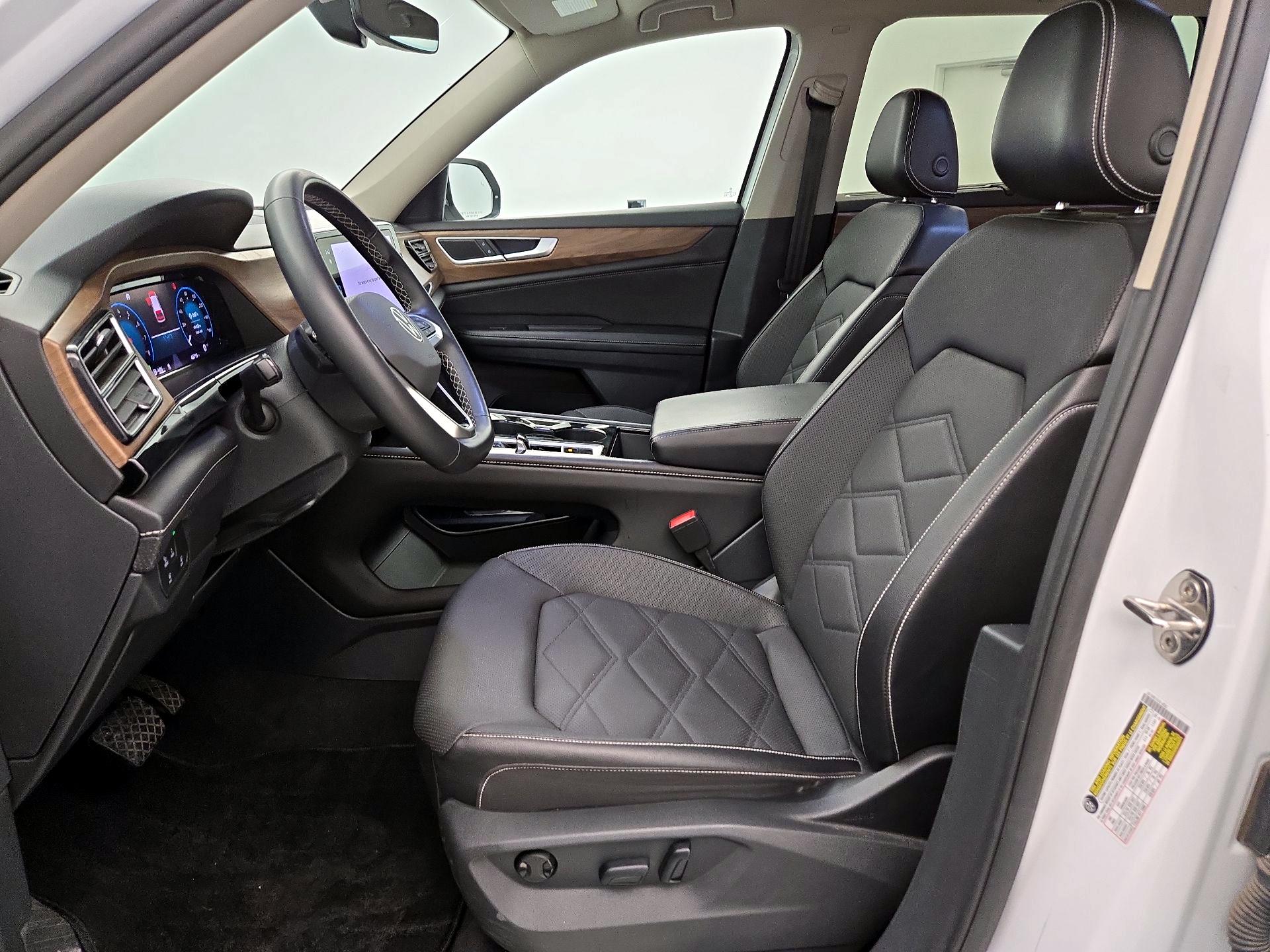 Thumbnail: 2024 Volkswagen Atlas - 11