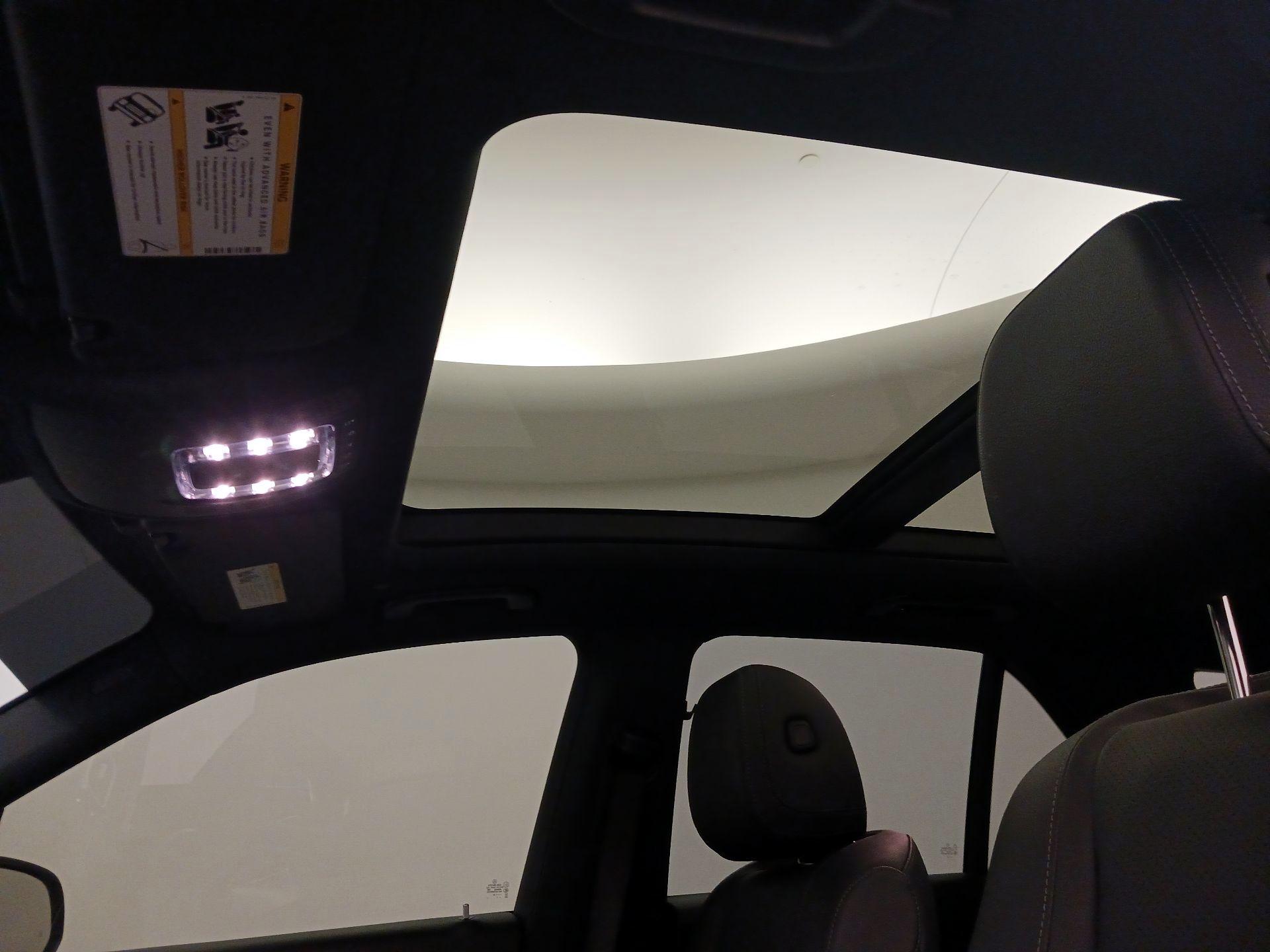 Thumbnail: 2022 Mercedes-Benz GLE - 19