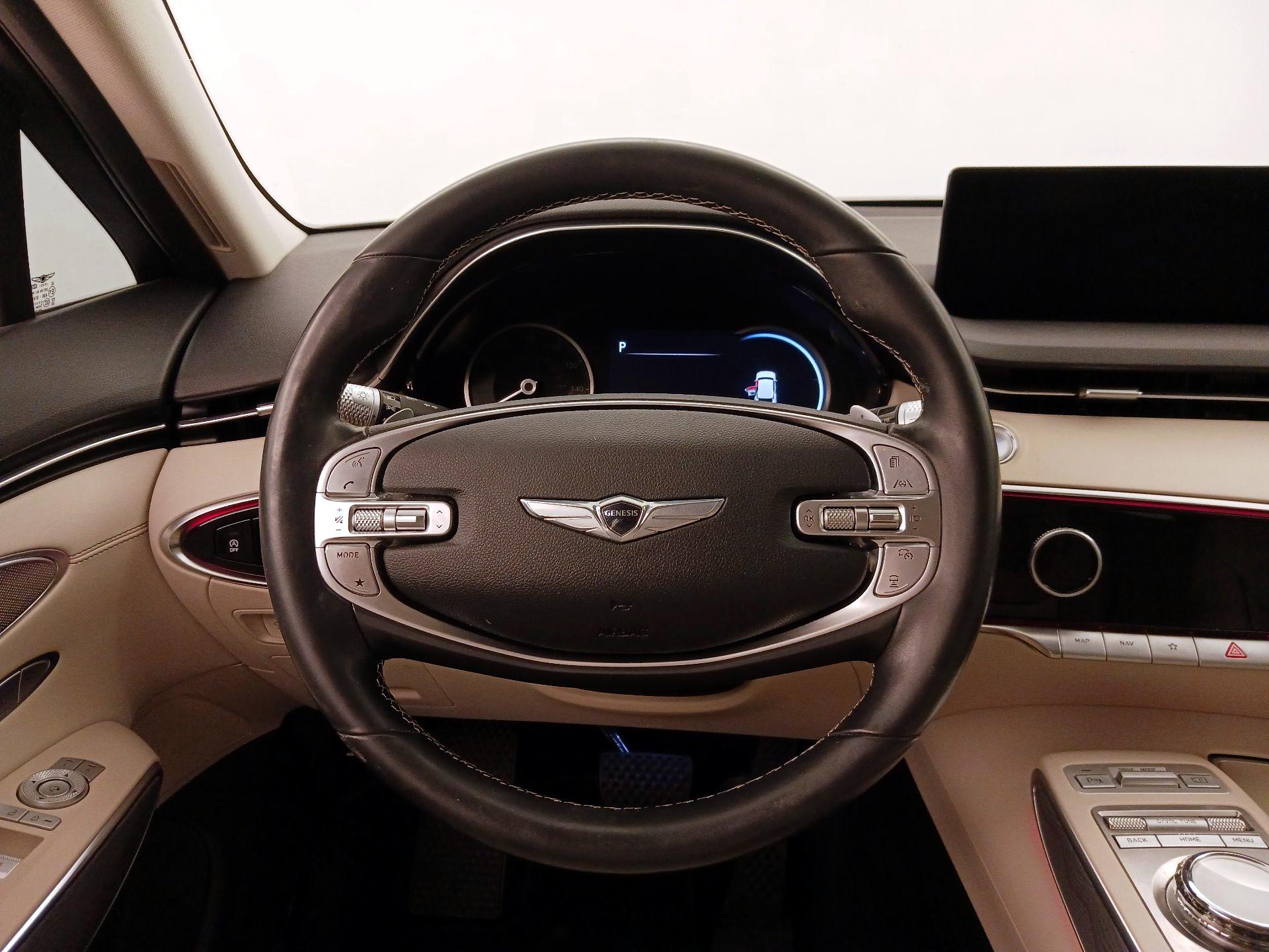 Thumbnail: 2022 Genesis GV70 - 10